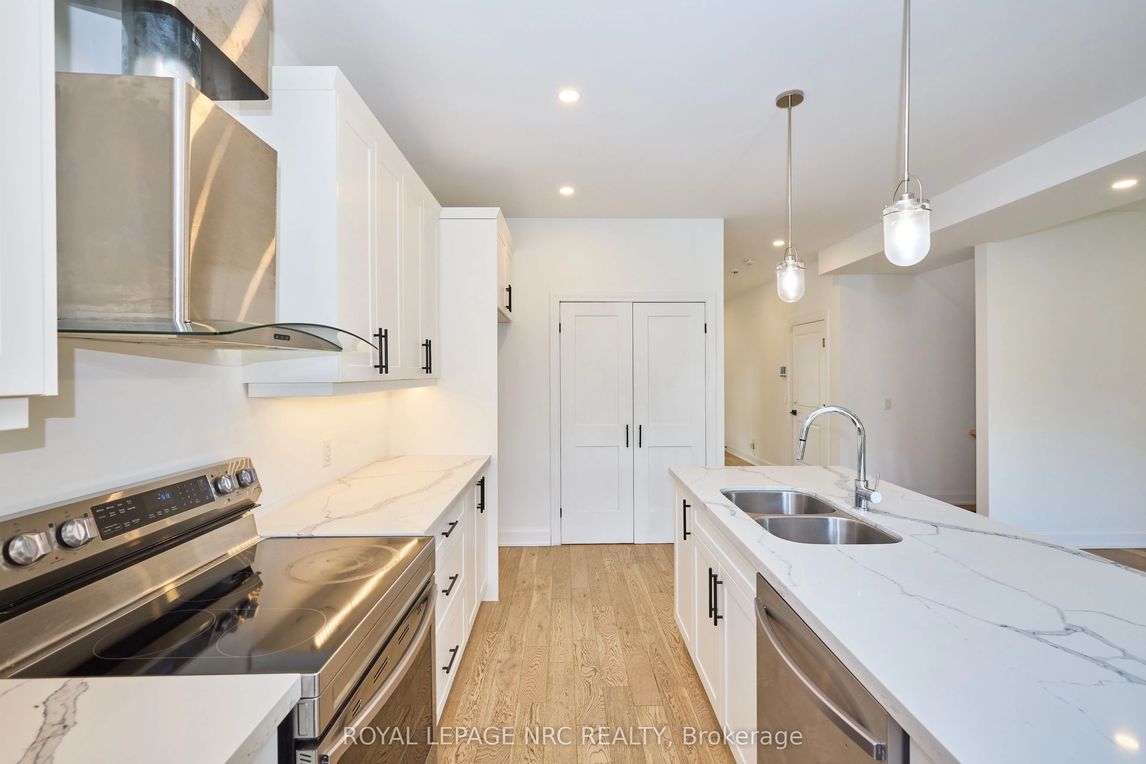 159 Hodgkins Avenue