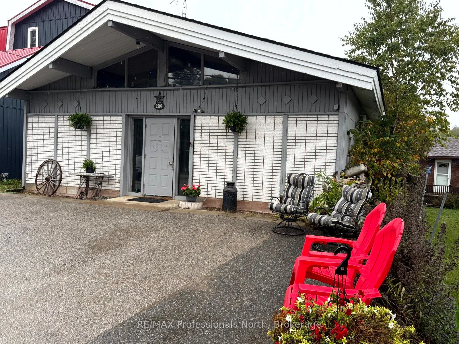 2307 Loop Road