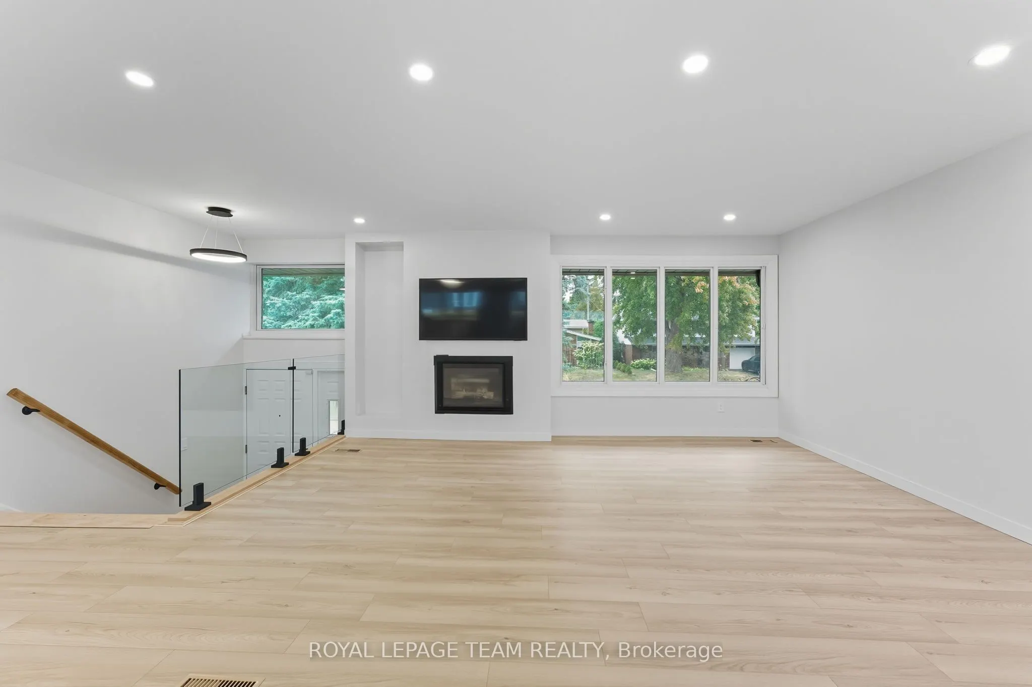 1856 Playfair Drive