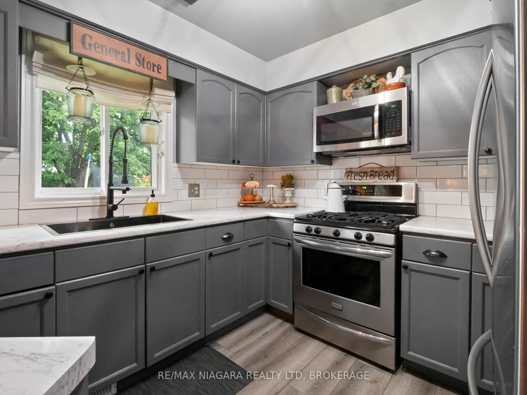 3695 RIVER TRAIL Crescent