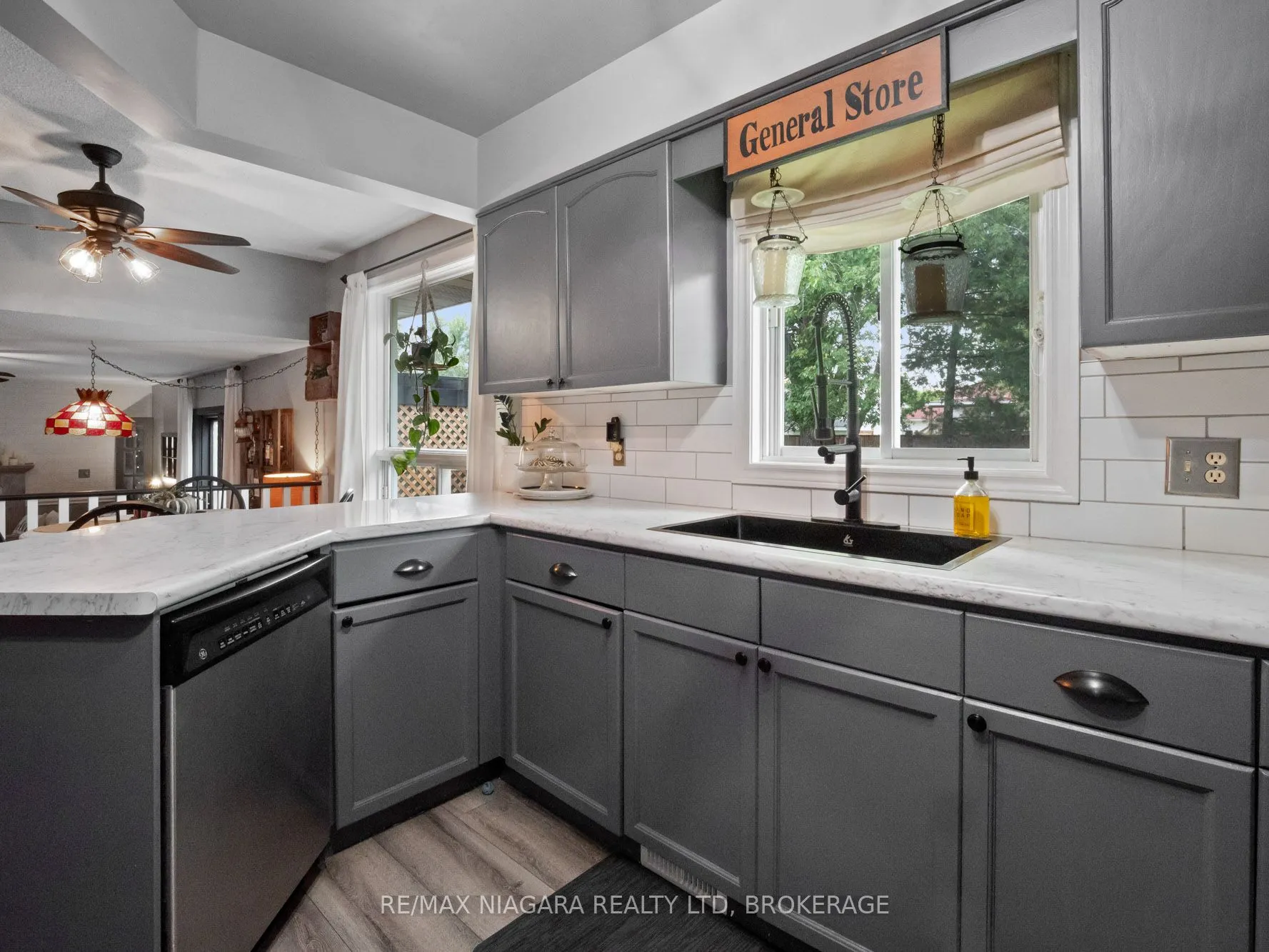 3695 RIVER TRAIL Crescent