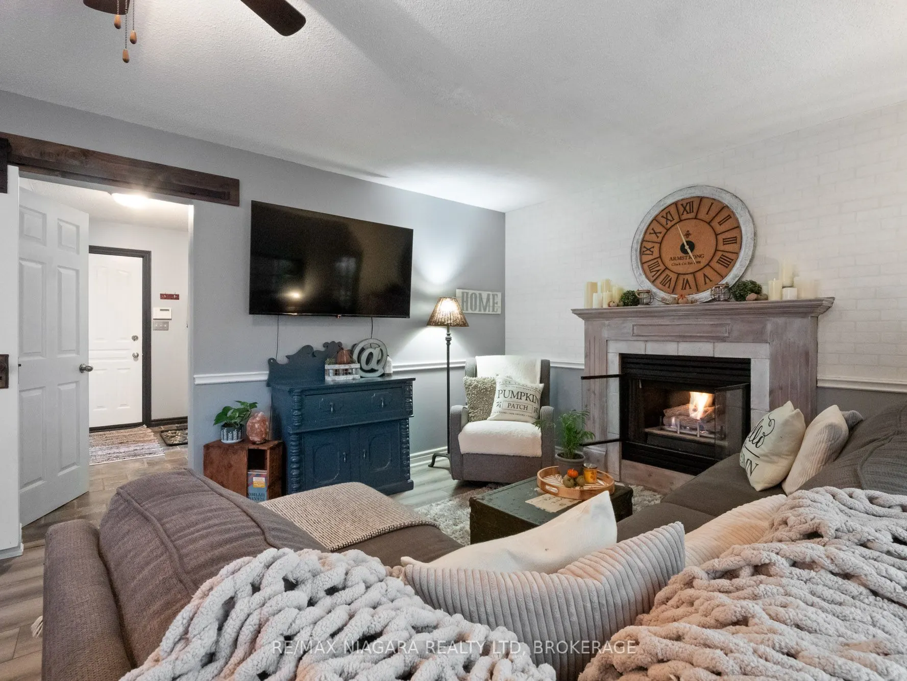 3695 RIVER TRAIL Crescent