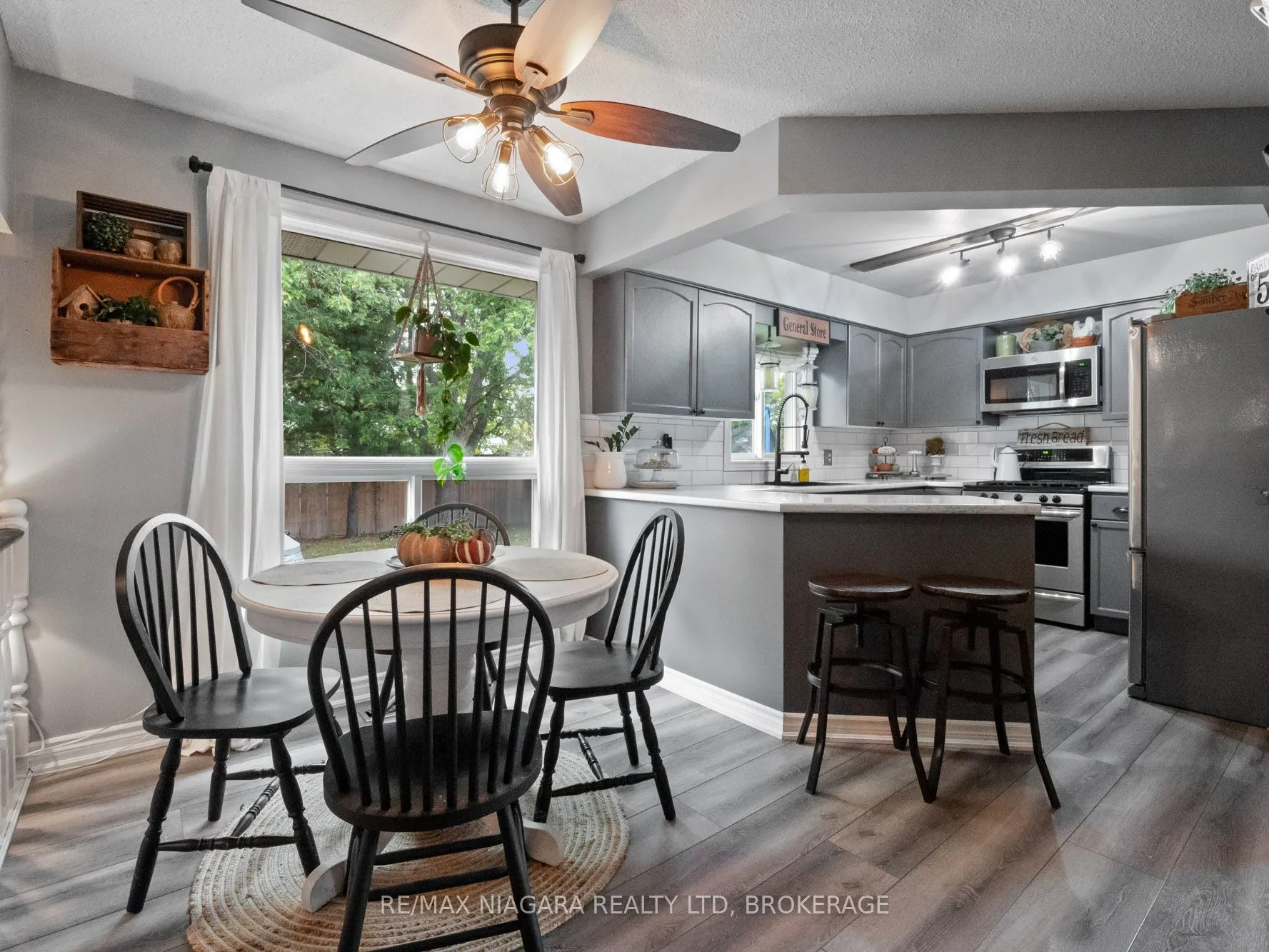 3695 RIVER TRAIL Crescent