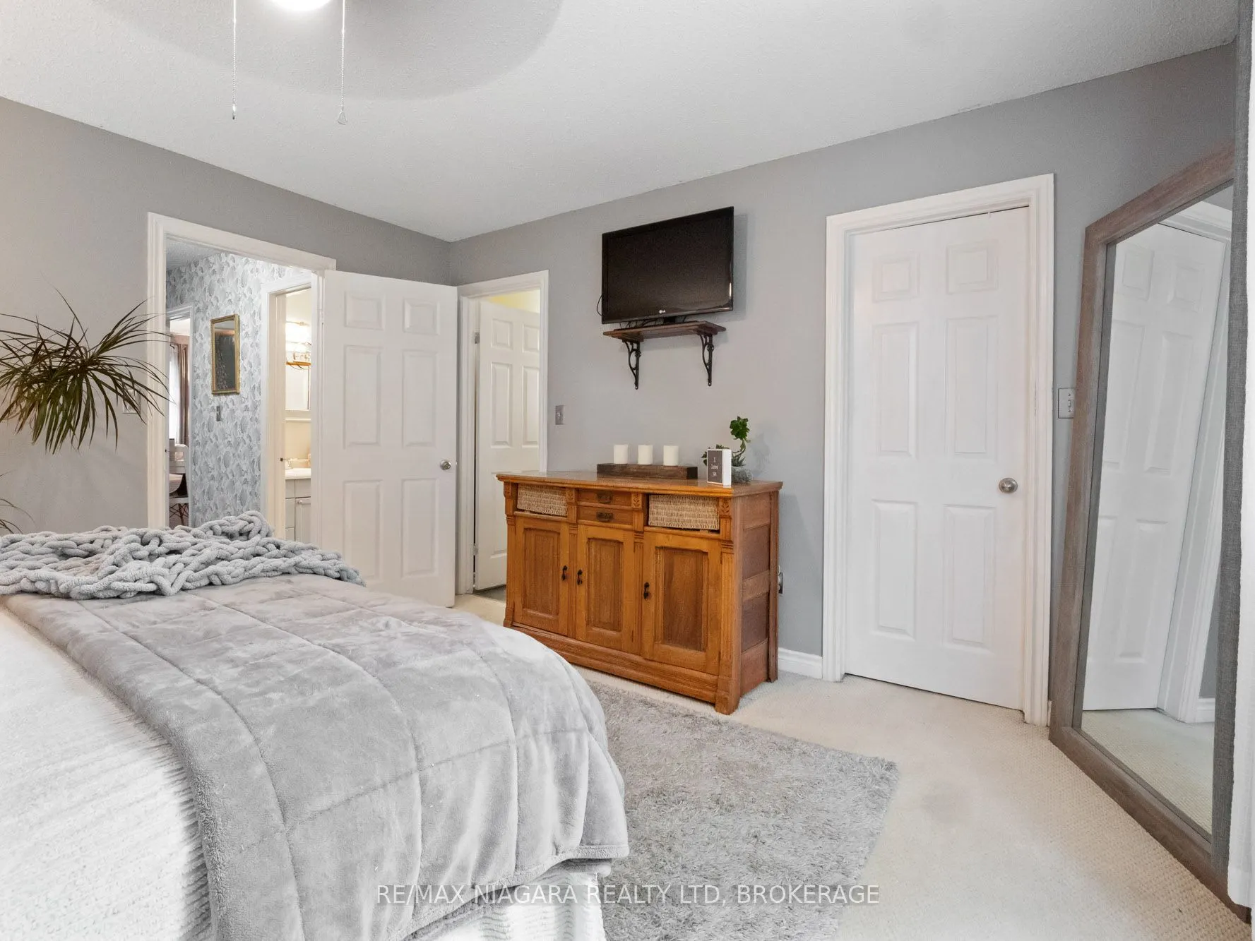 3695 RIVER TRAIL Crescent