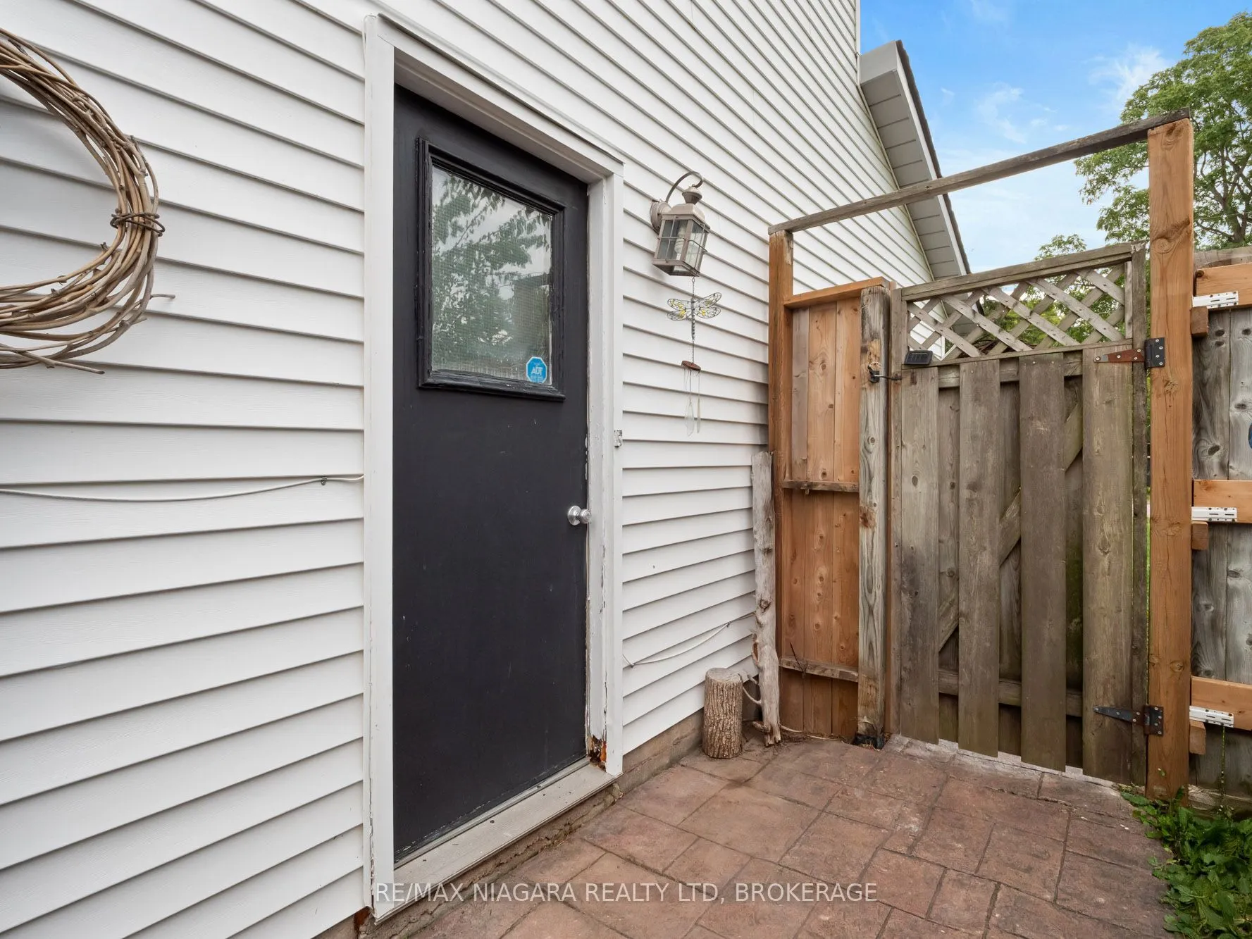 3695 RIVER TRAIL Crescent