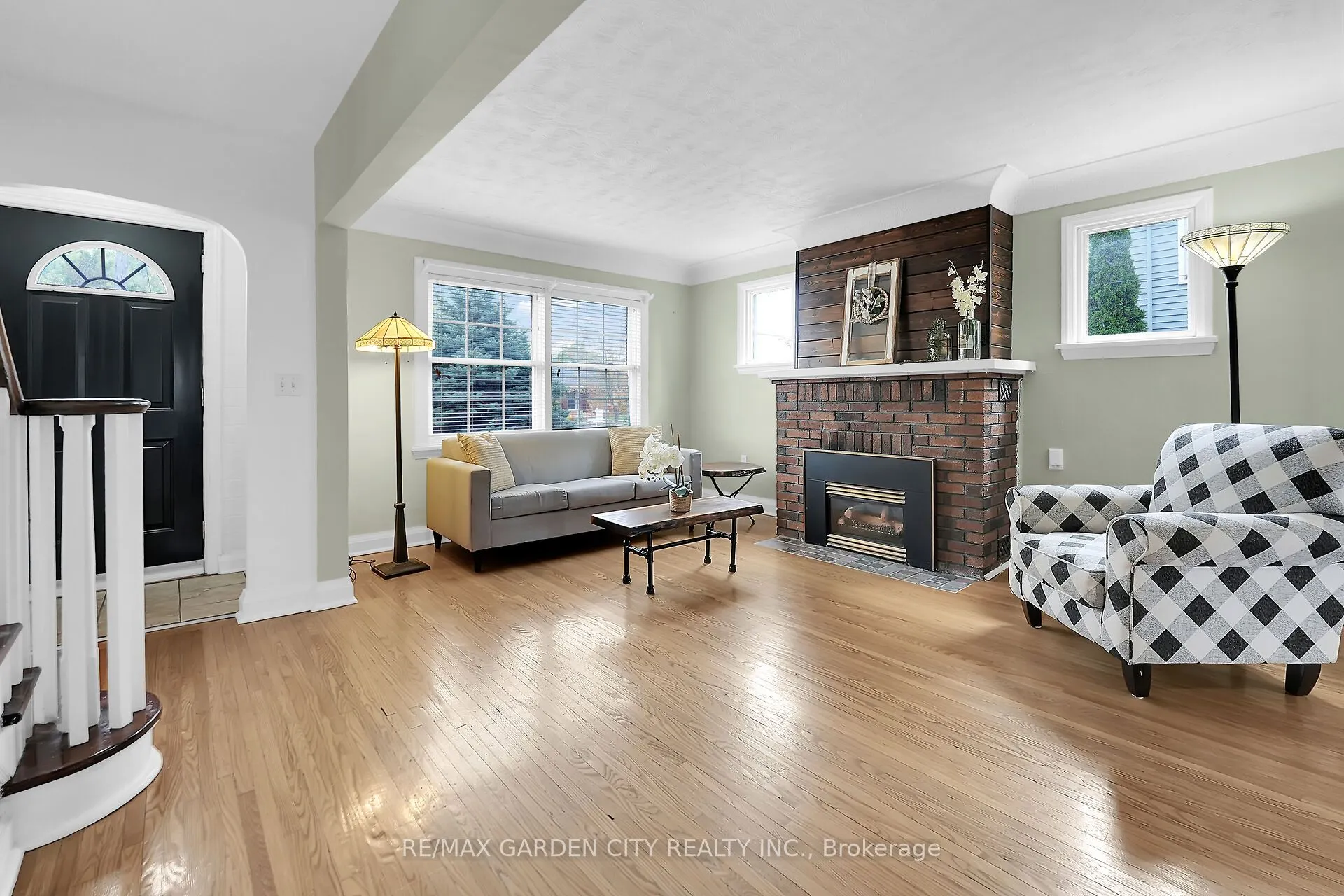 5124 Canborough Road