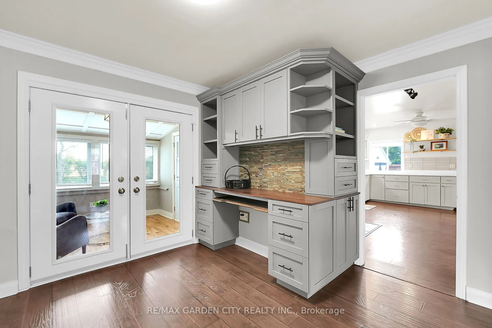 5124 Canborough Road
