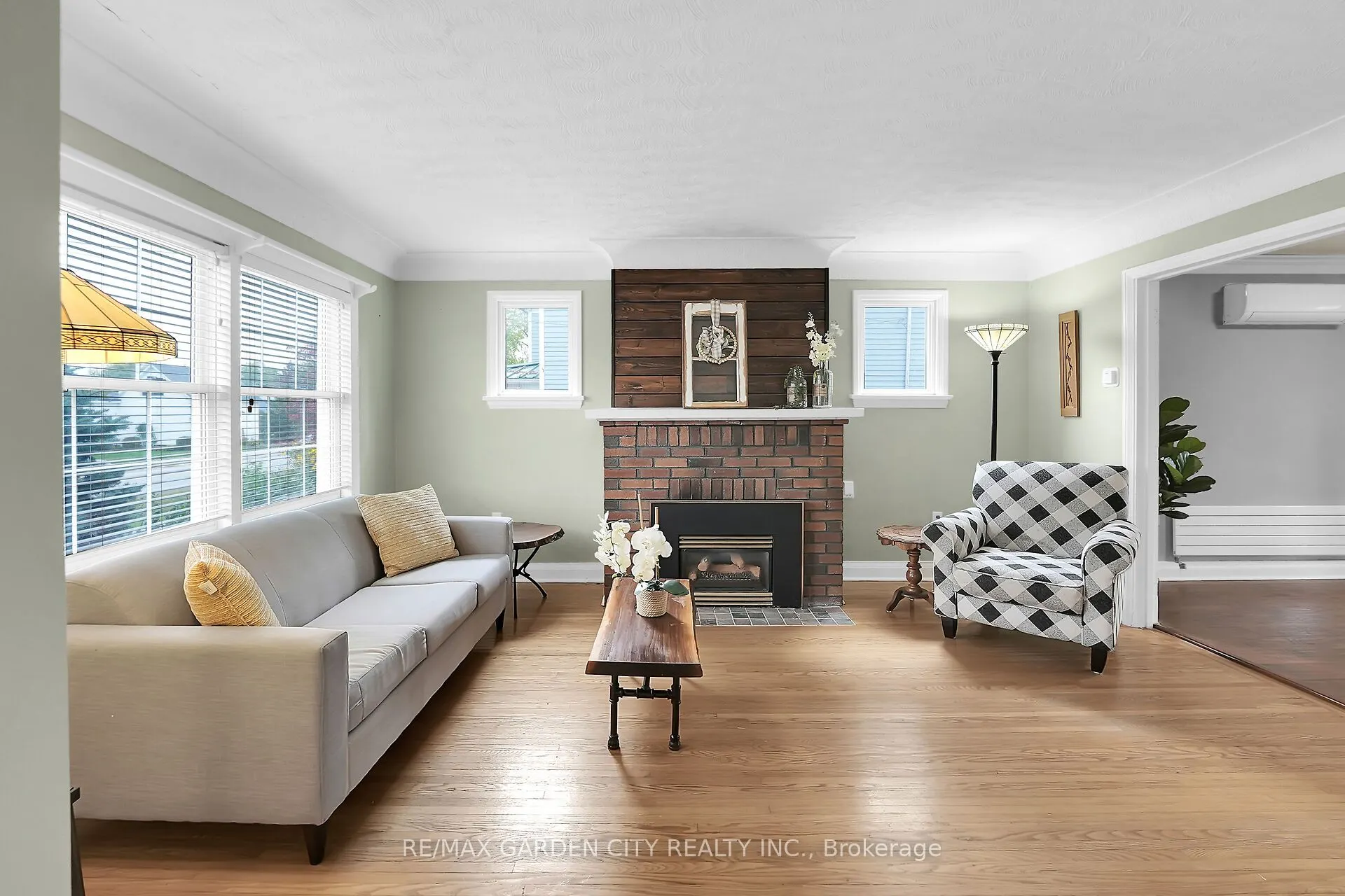 5124 Canborough Road
