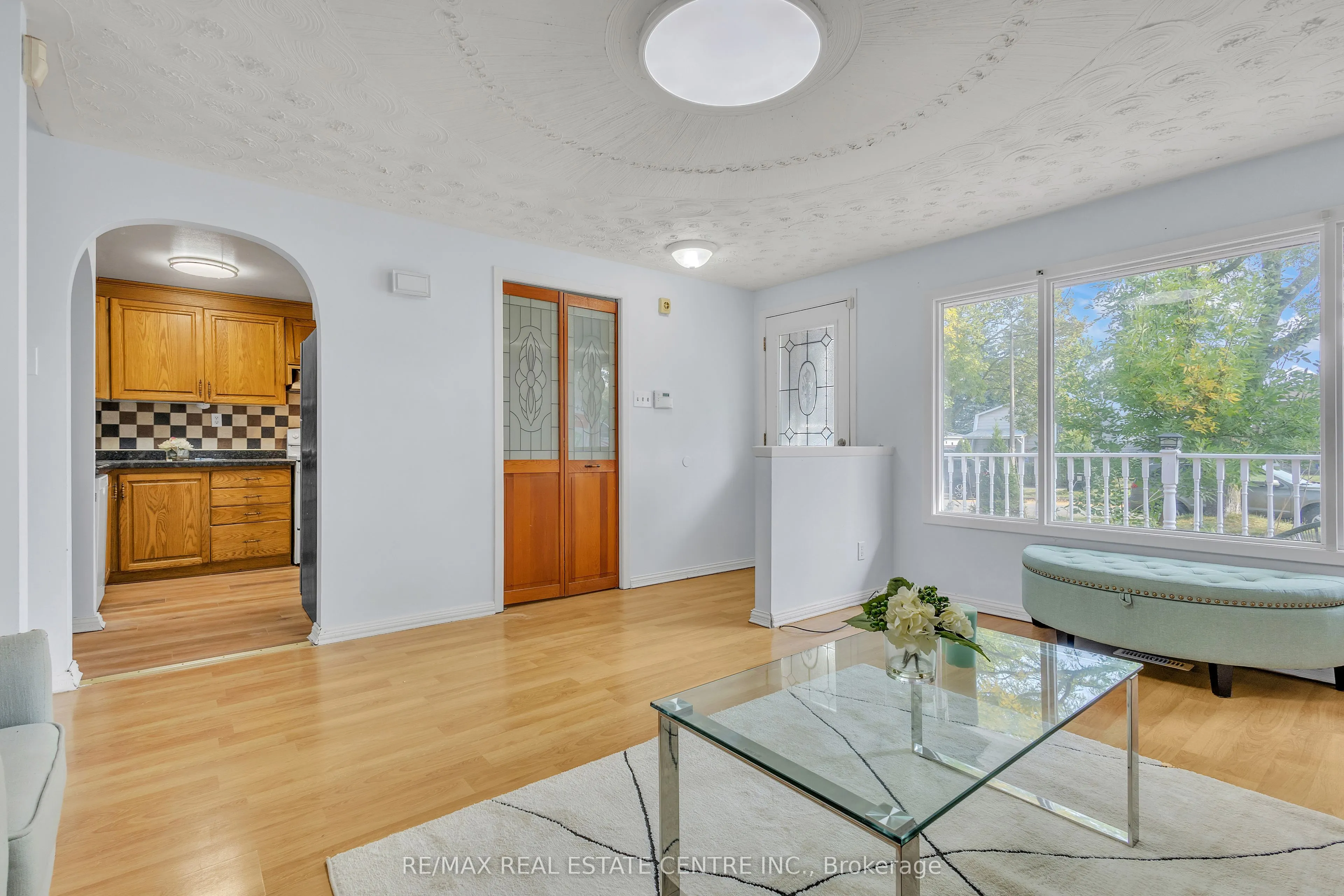 87 Christopher Drive
