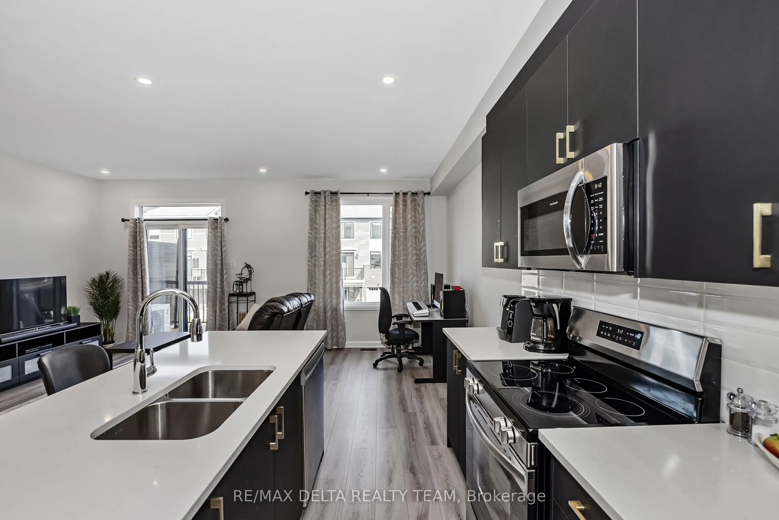 703 Confluence Walk
