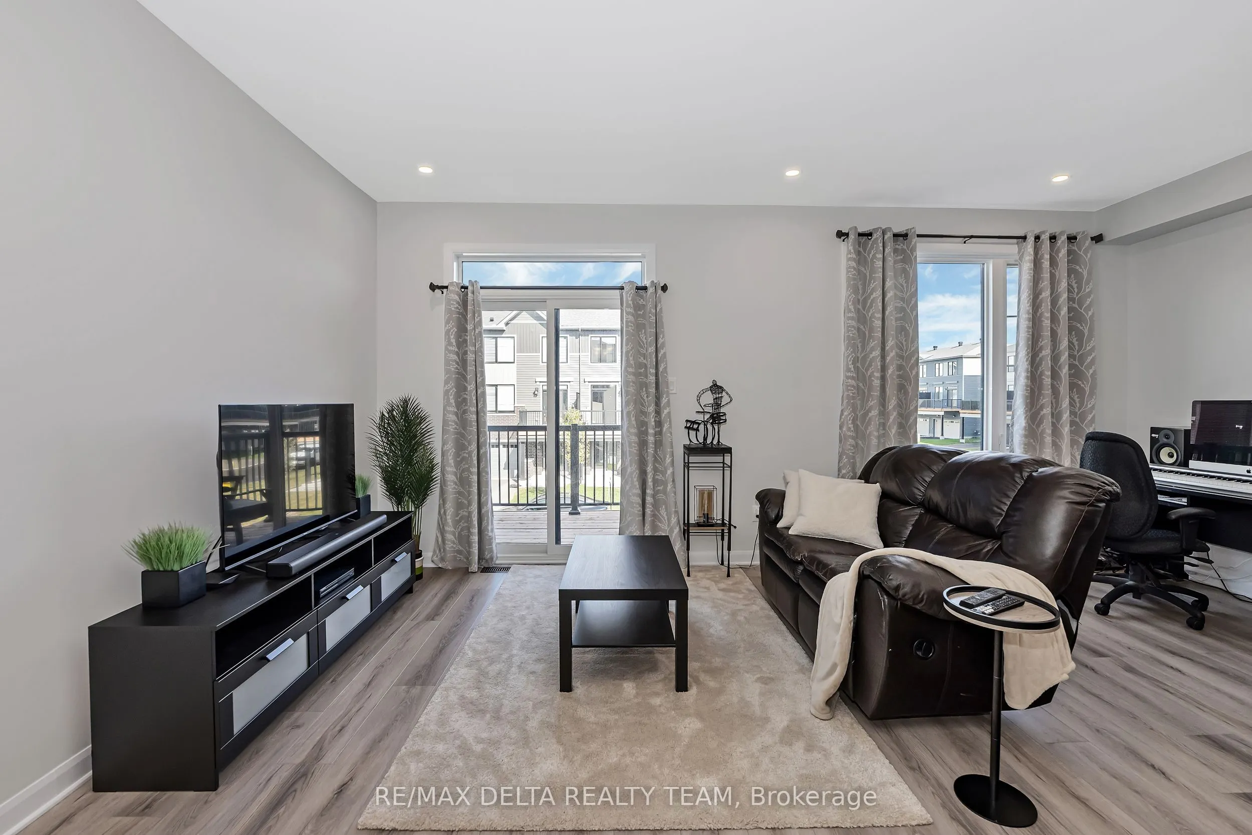 703 Confluence Walk