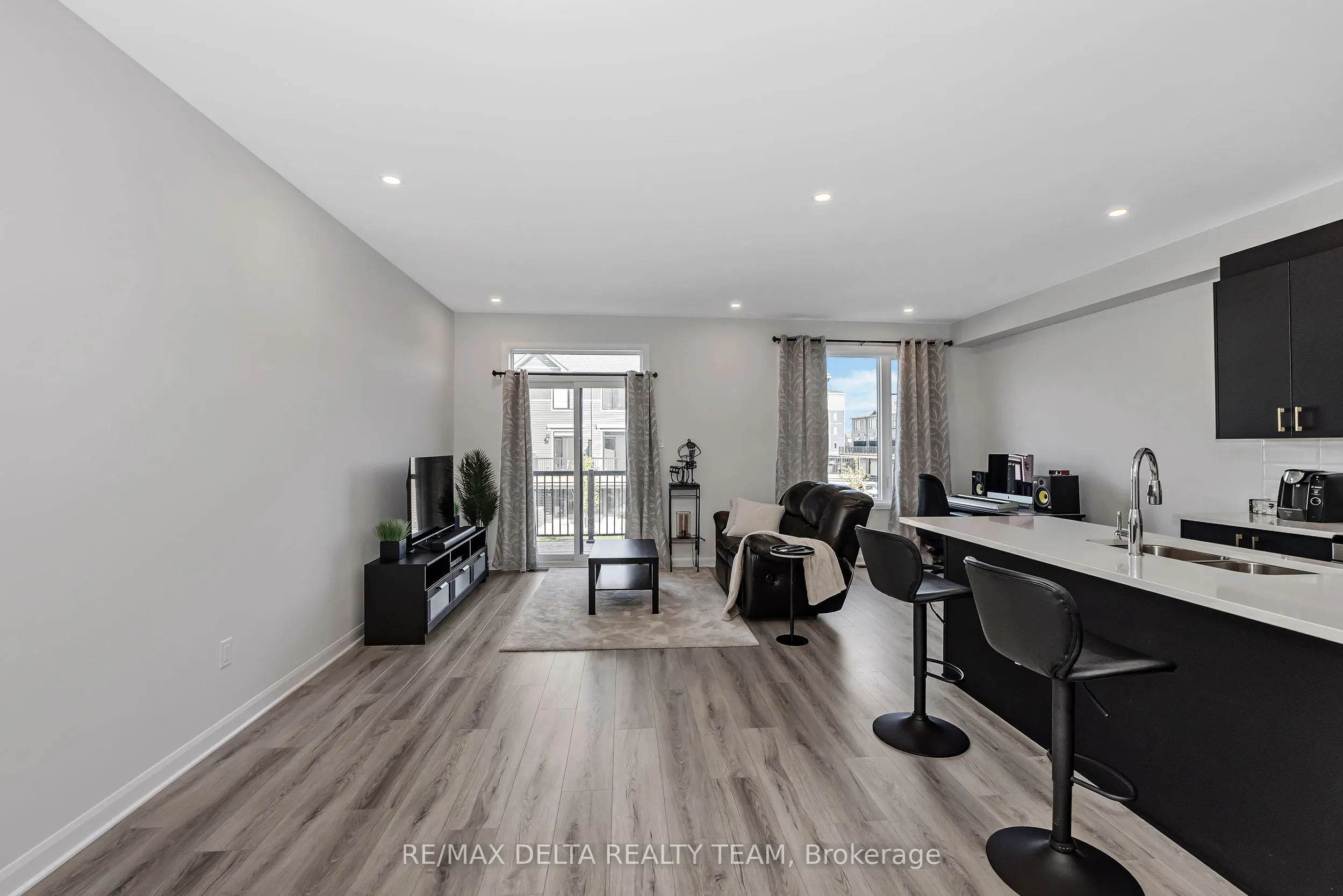 703 Confluence Walk