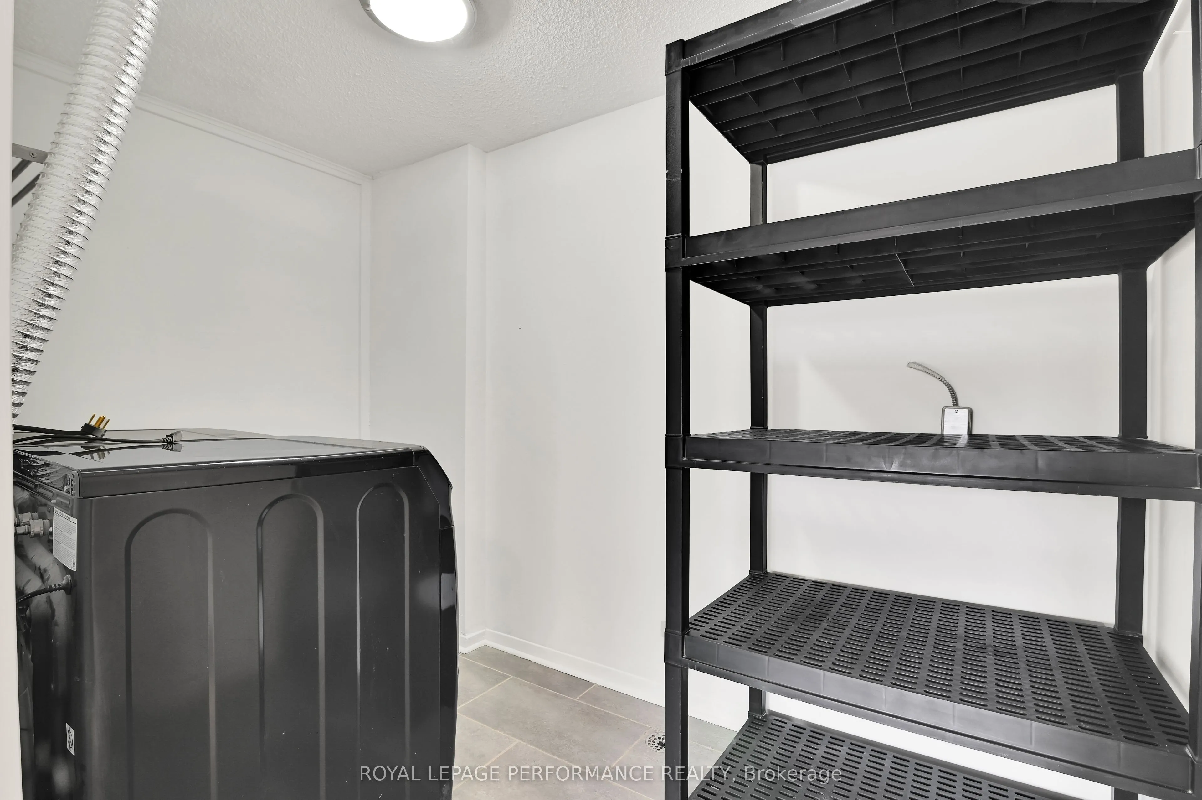 515 St Laurent Boulevard, #344