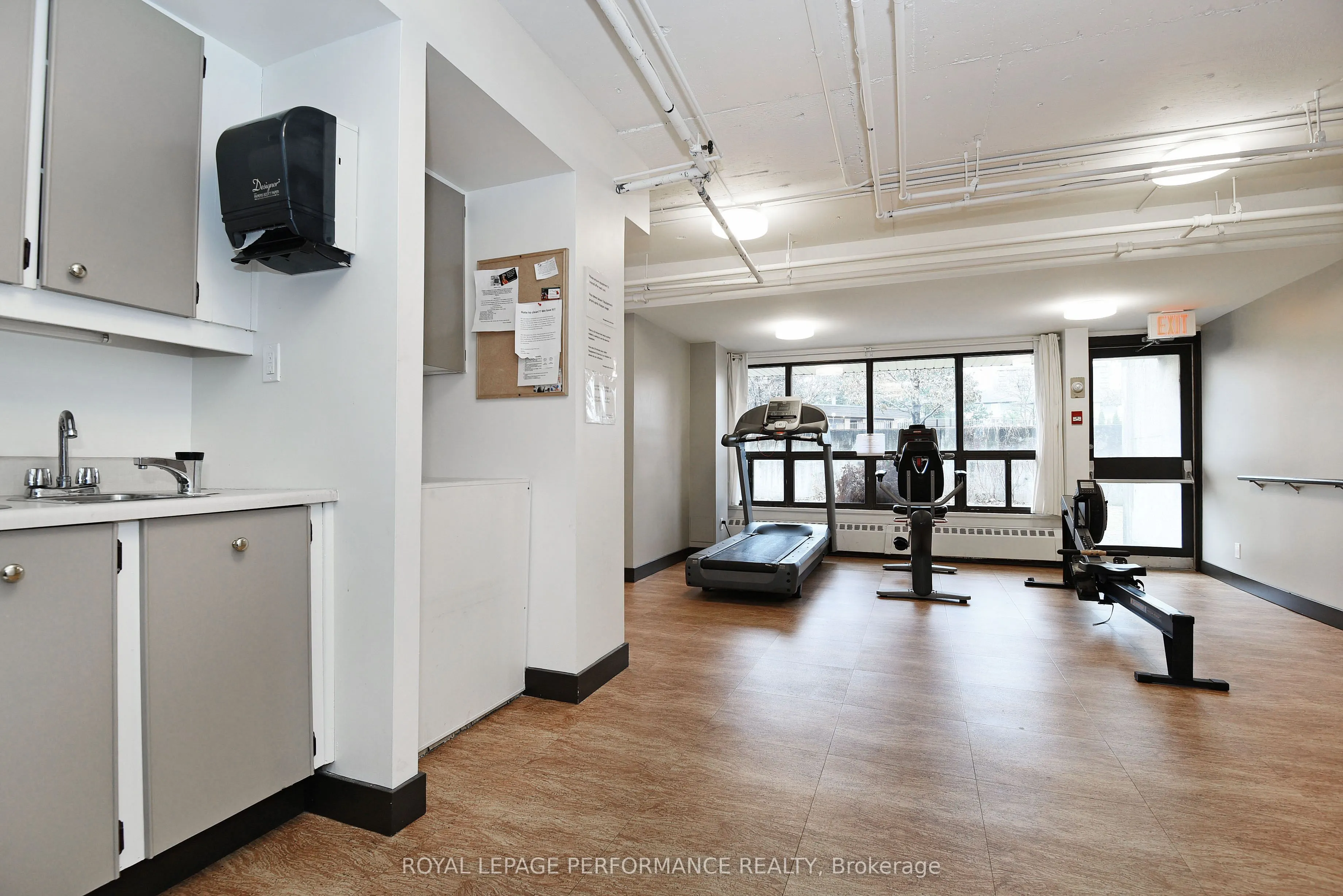 515 St Laurent Boulevard, #344