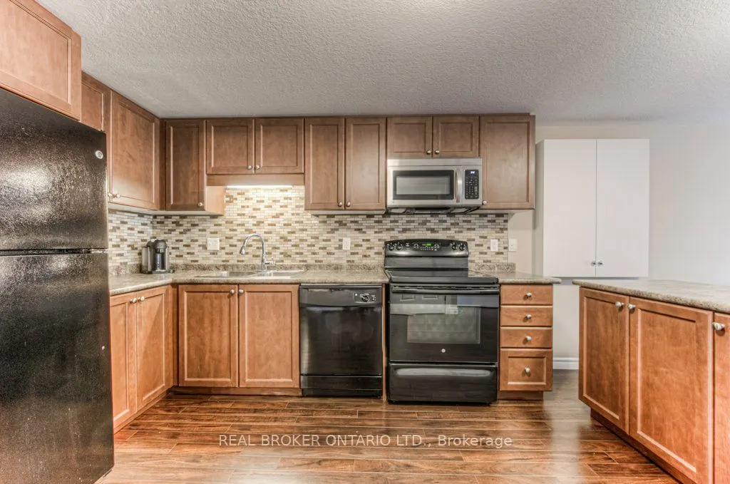 240 Rachel Crescent, #F