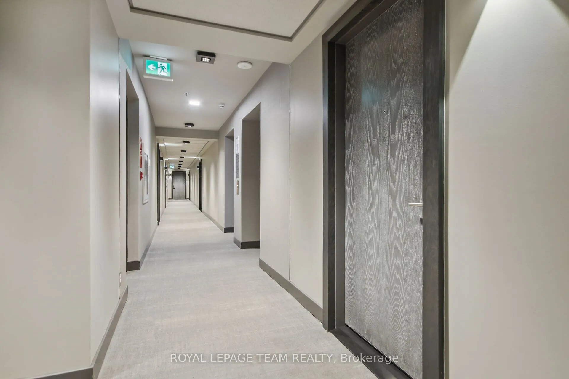 428 Sparks Street, #701