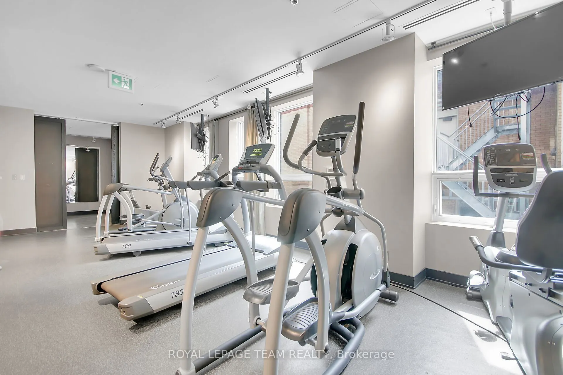 428 Sparks Street, #701