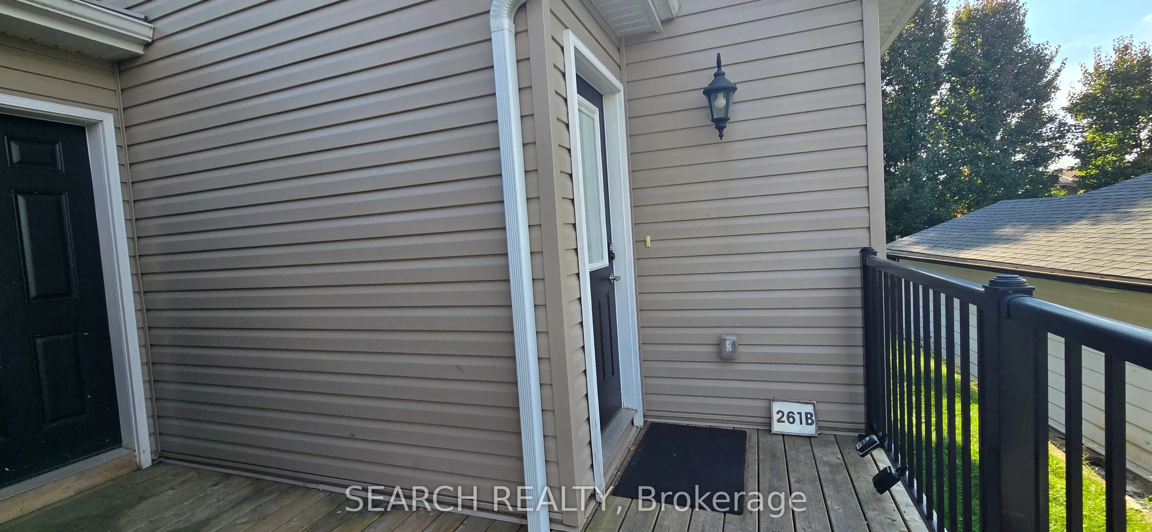 261 Cairn Street