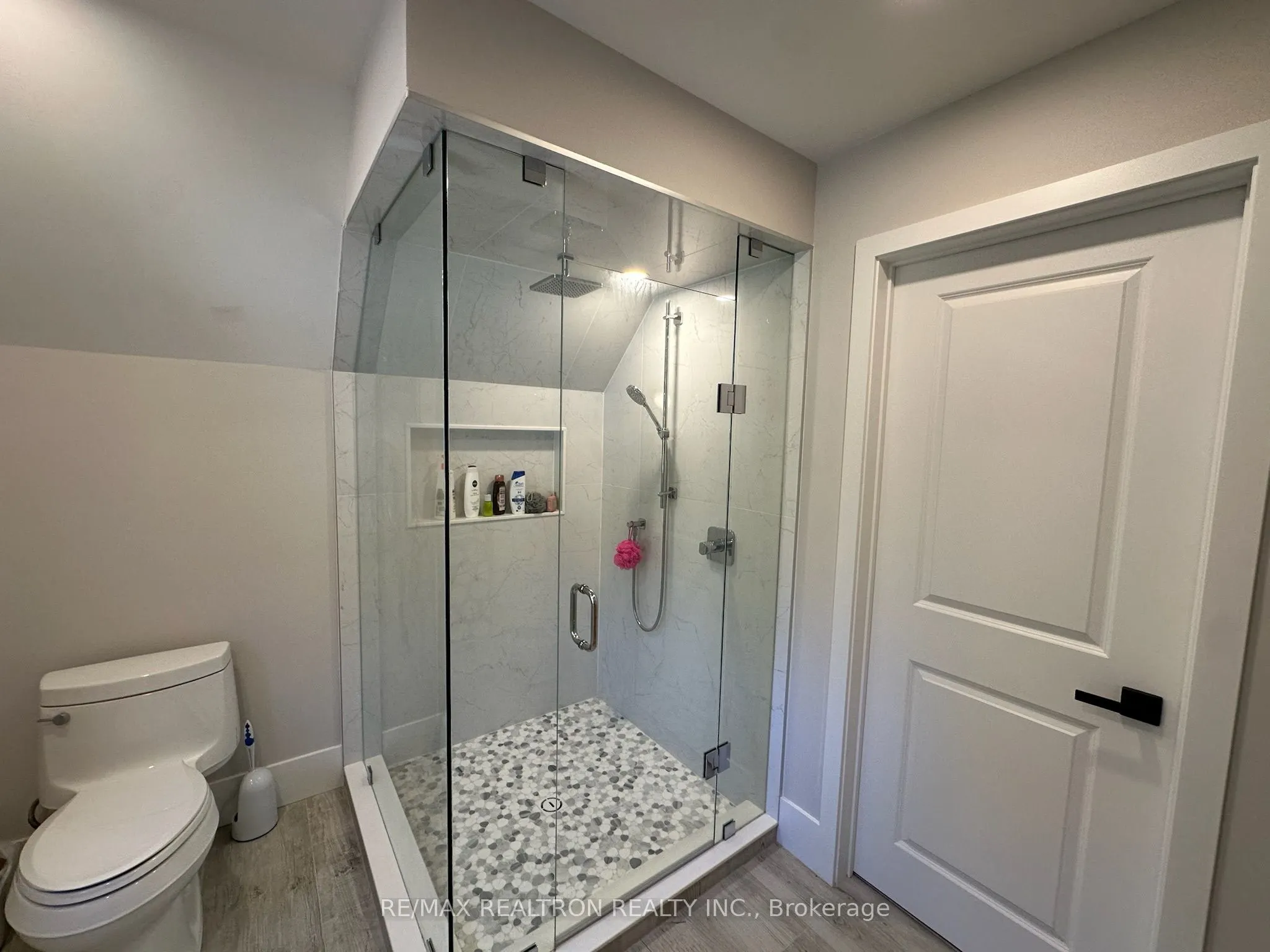 399 Hillside Drive