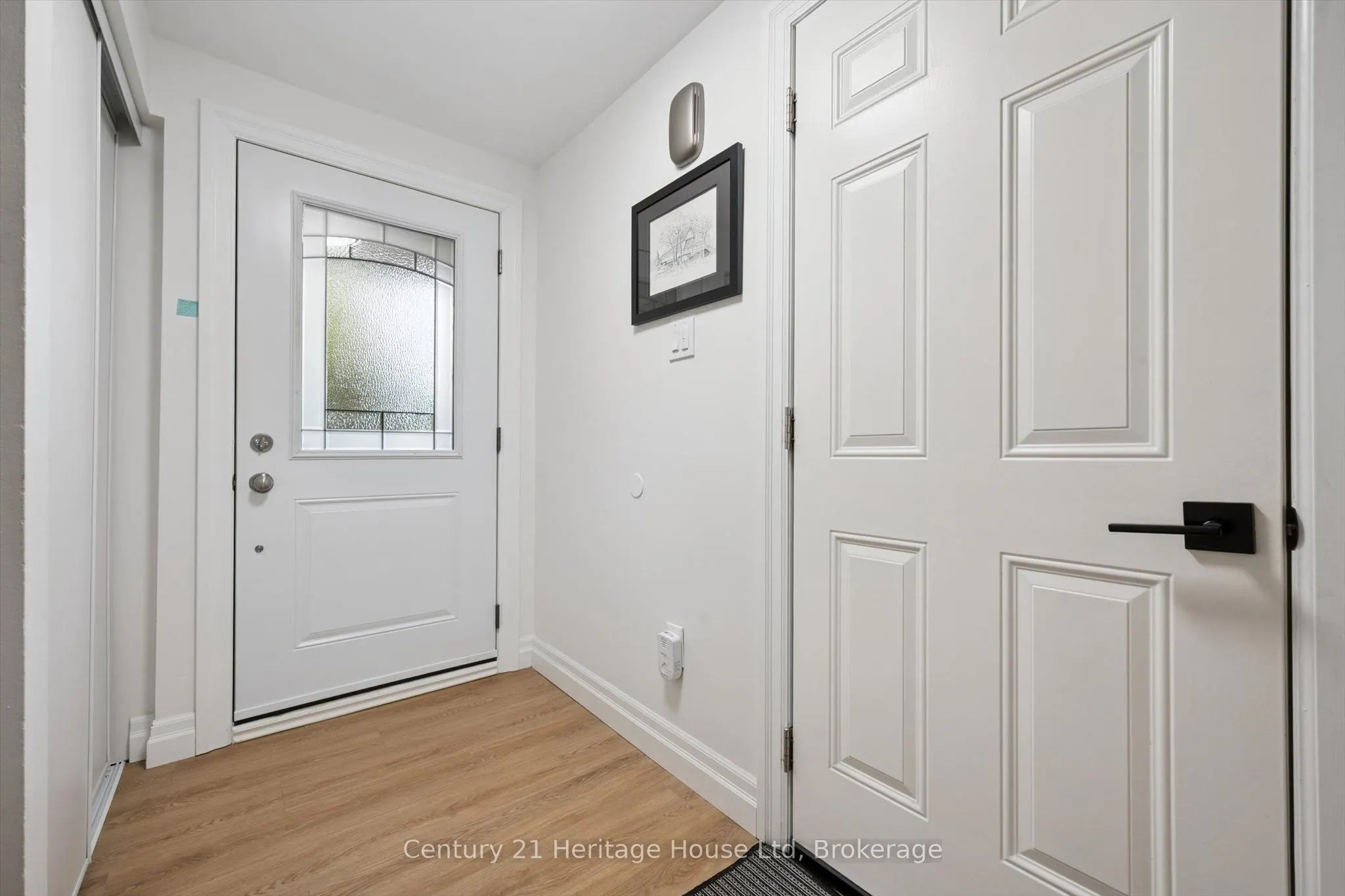2 Worton Avenue, #10