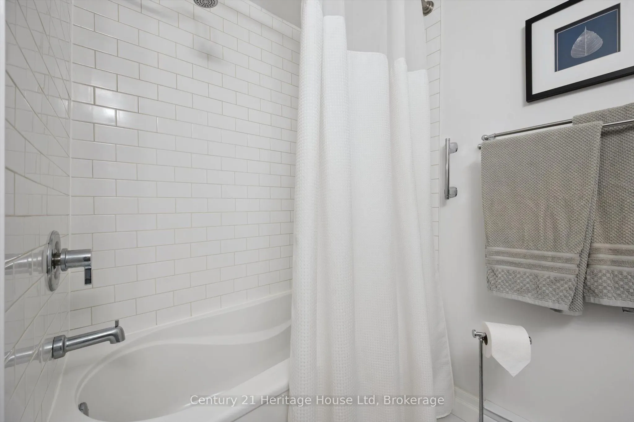 2 Worton Avenue, #10