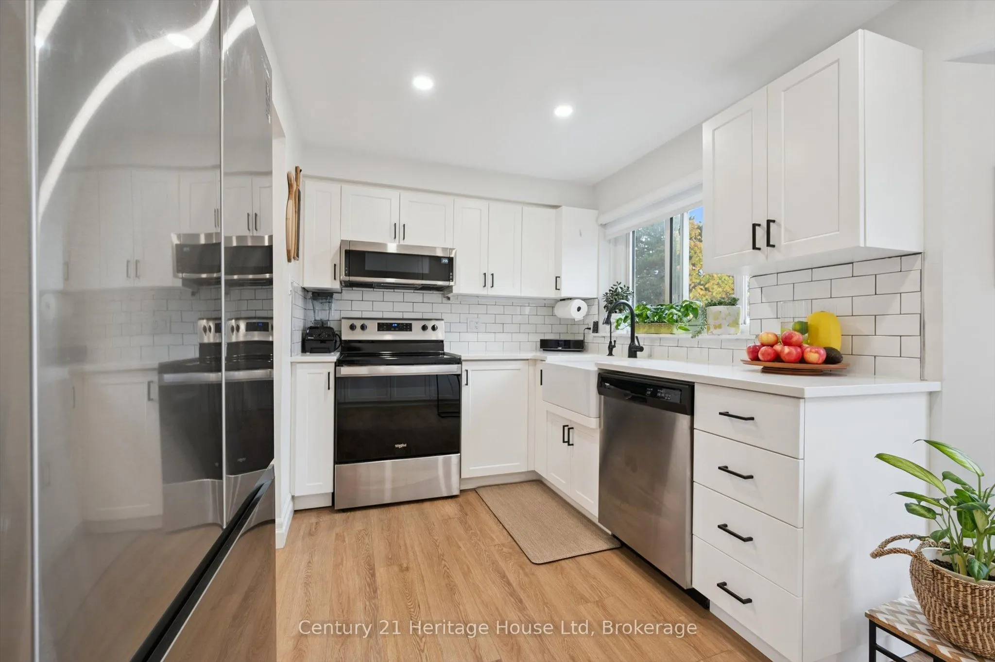2 Worton Avenue, #10