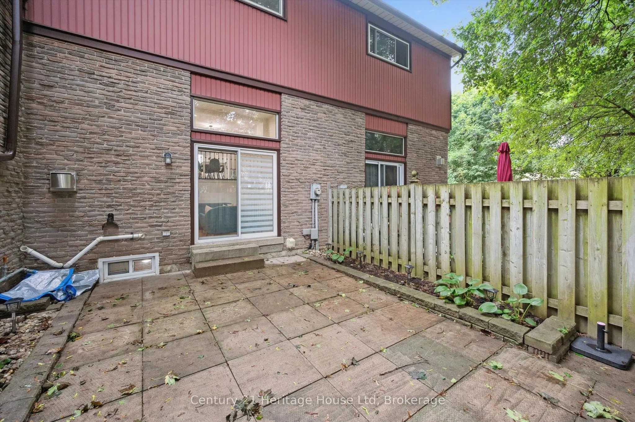 2 Worton Avenue, #10