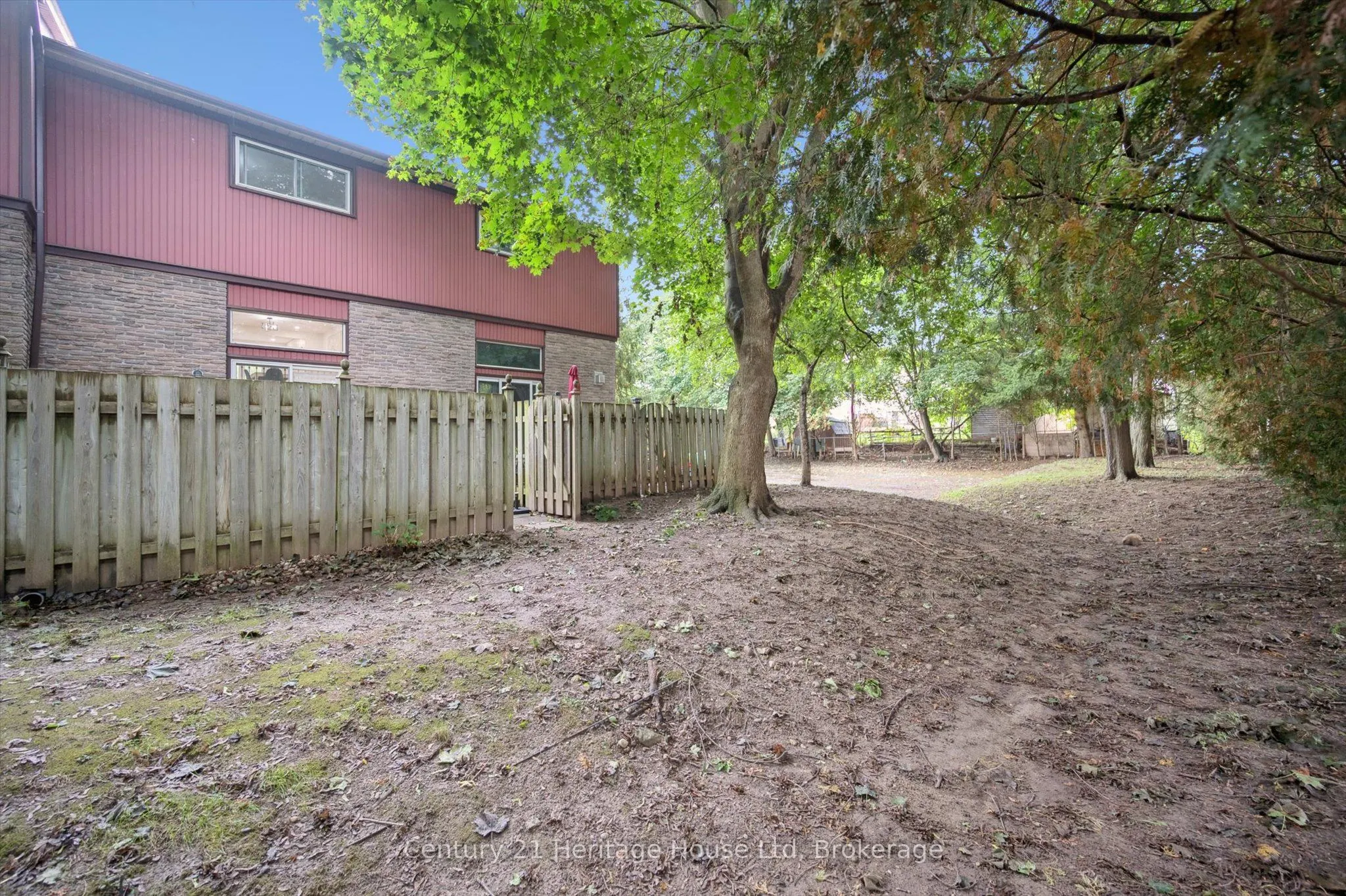 2 Worton Avenue, #10