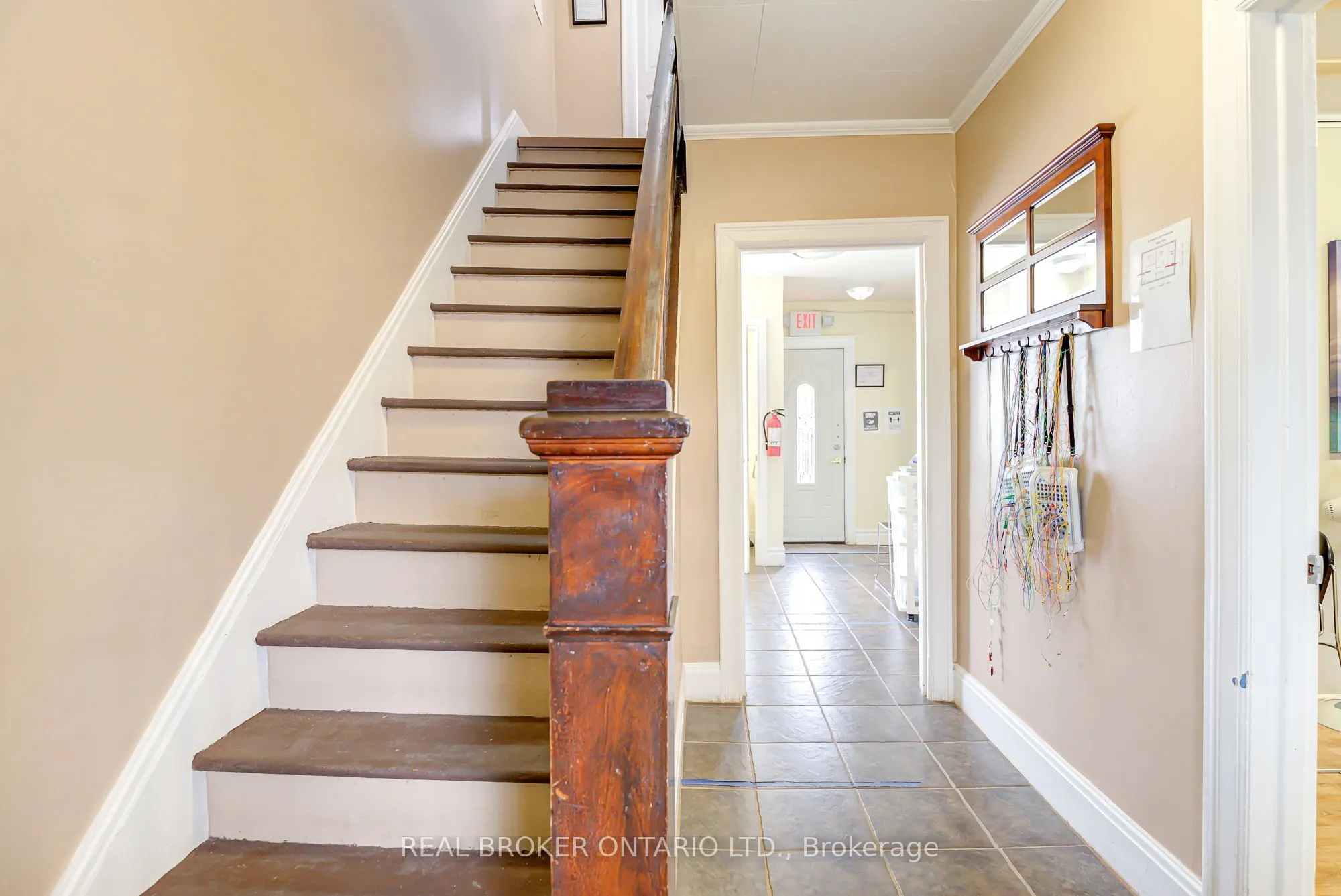 1405 King Street E