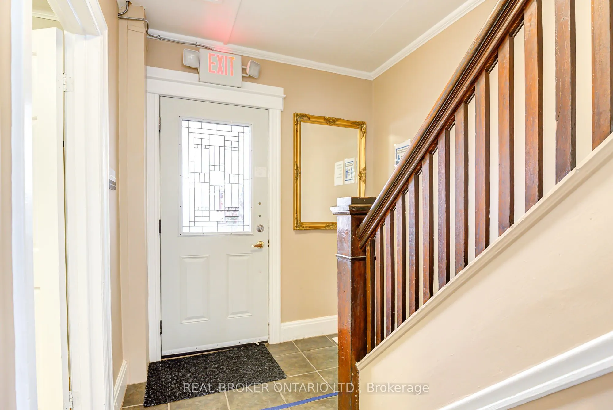 1405 King Street E
