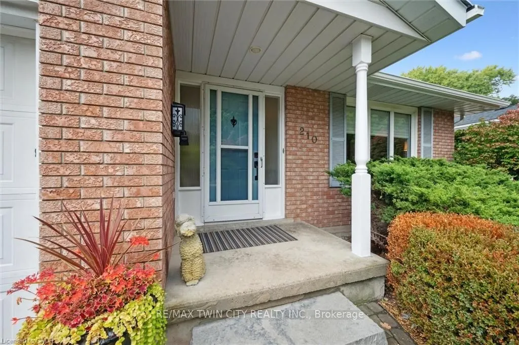 210 Foxhunt Road