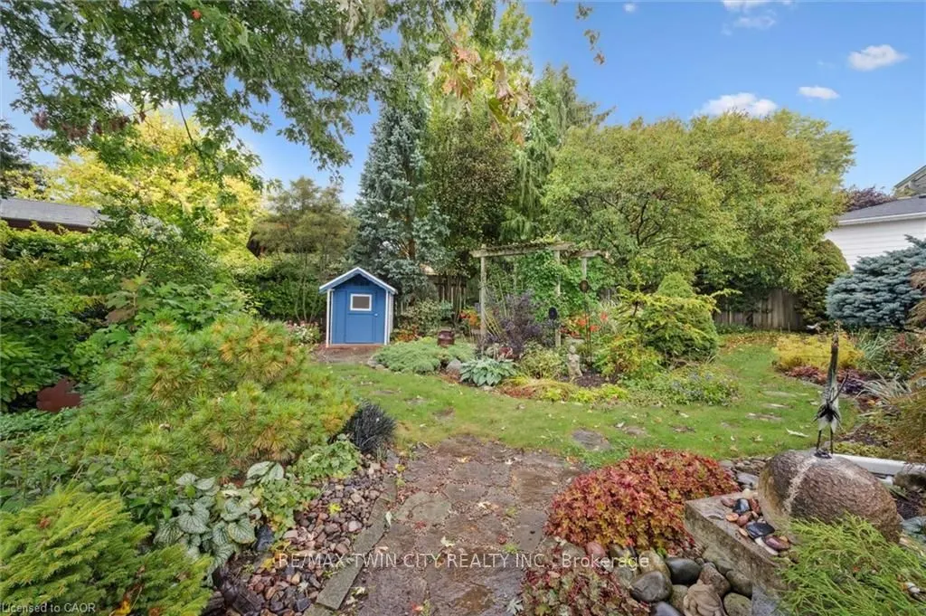 210 Foxhunt Road