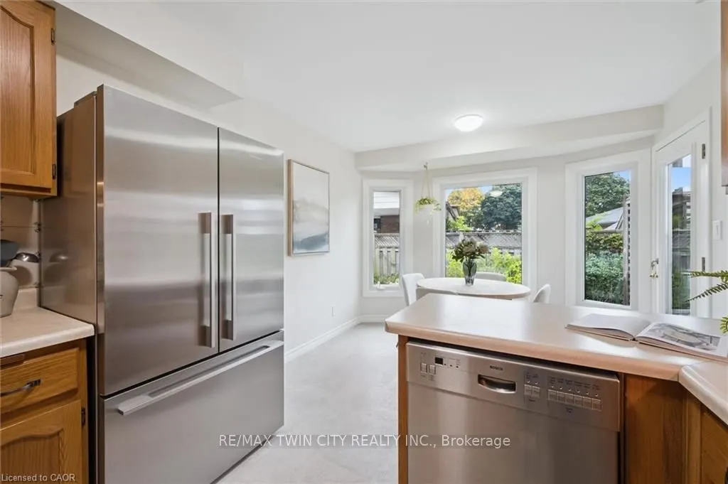 210 Foxhunt Road