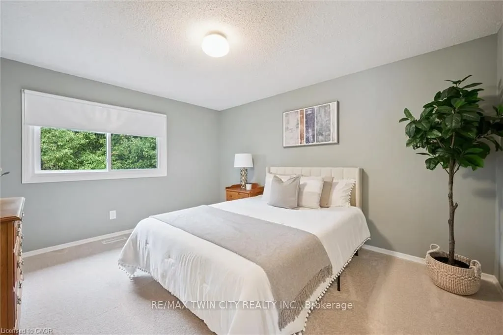 210 Foxhunt Road