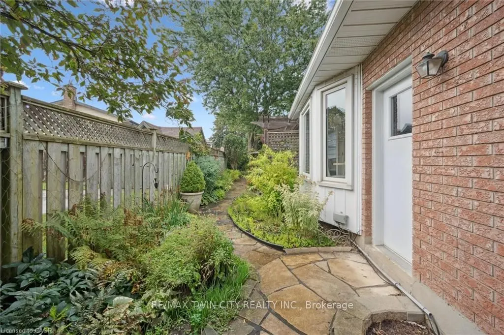 210 Foxhunt Road