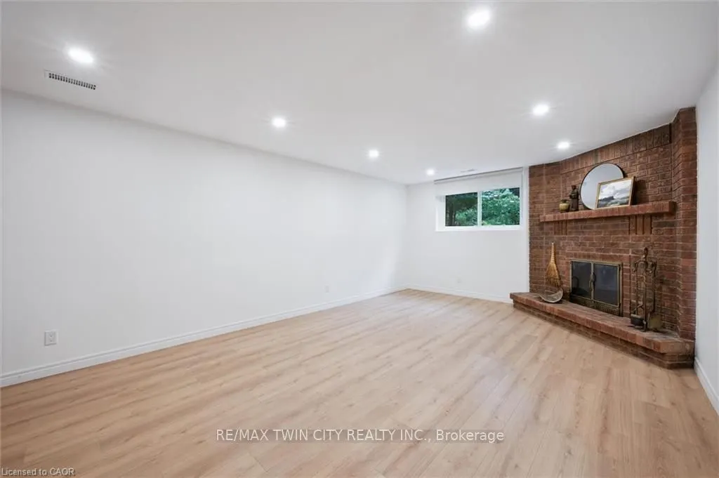210 Foxhunt Road