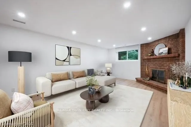 210 Foxhunt Road
