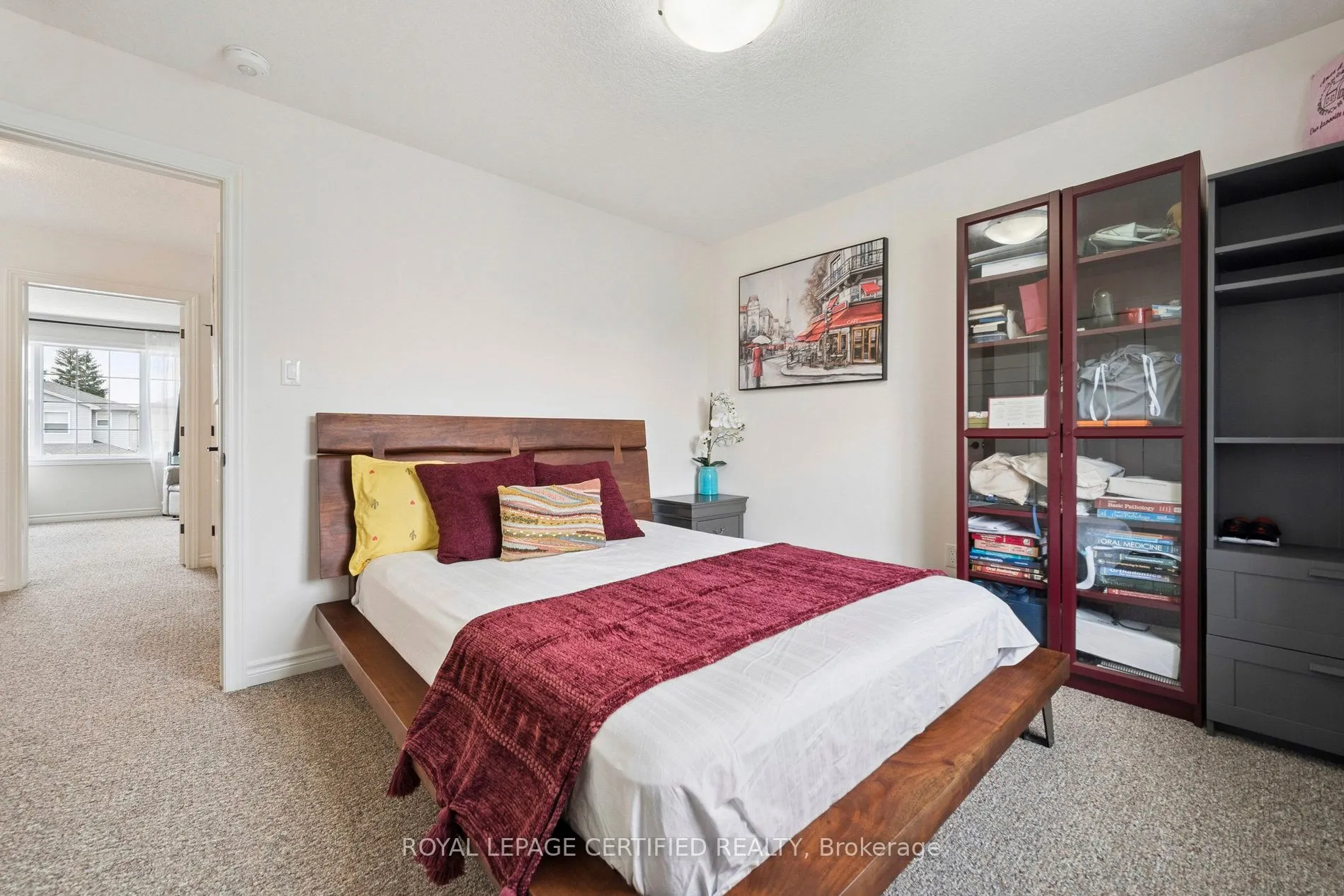 3 Minler Street E