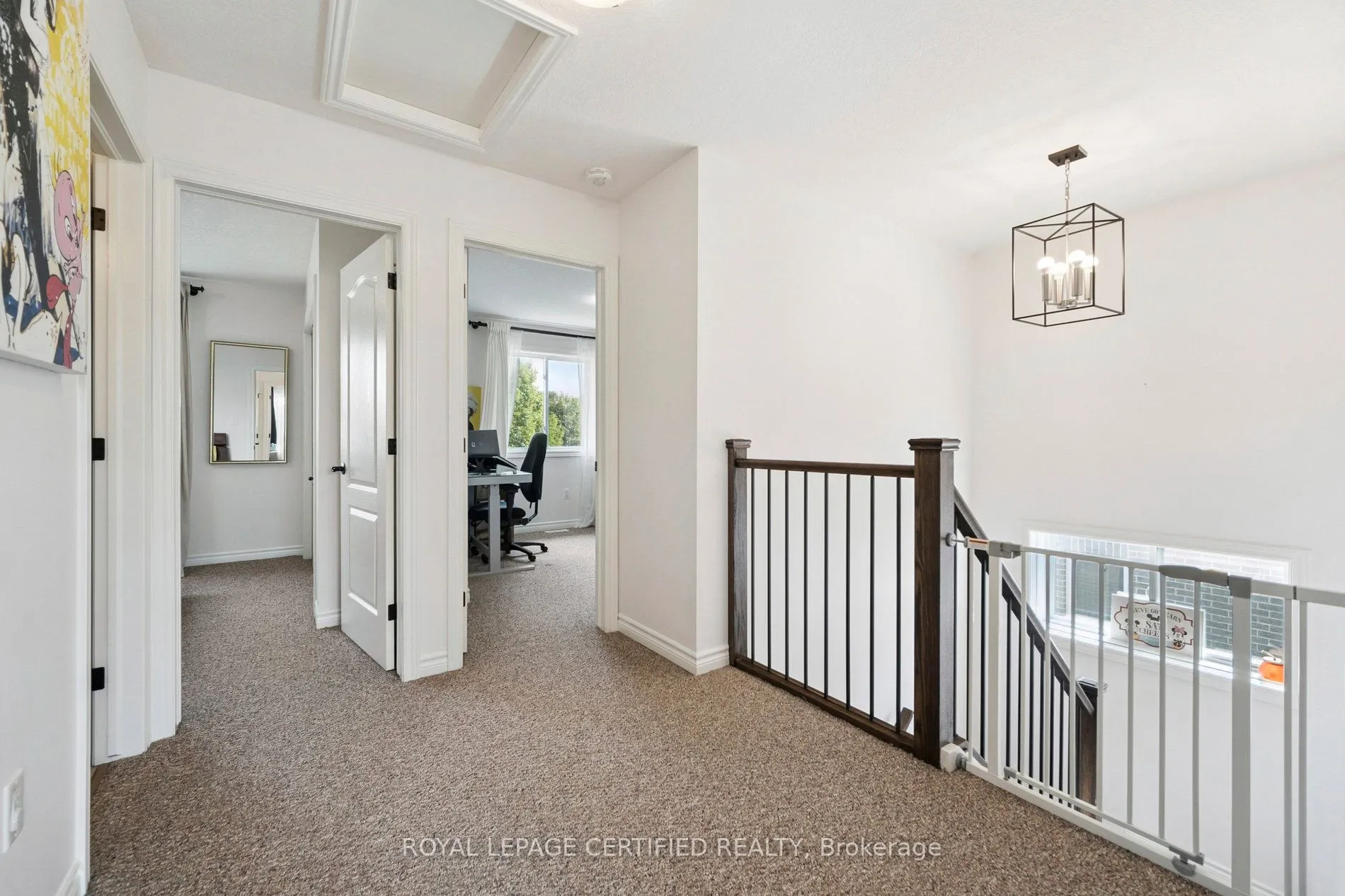 3 Minler Street E