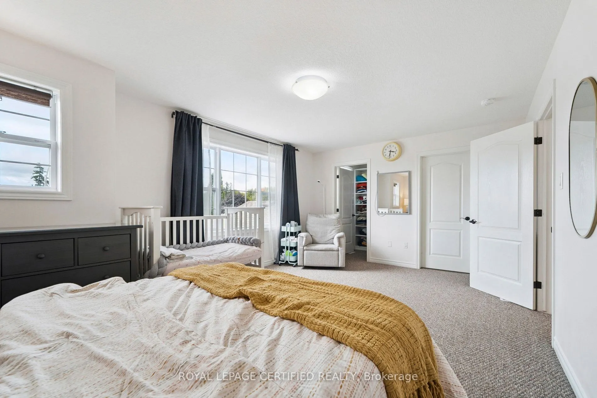 3 Minler Street E