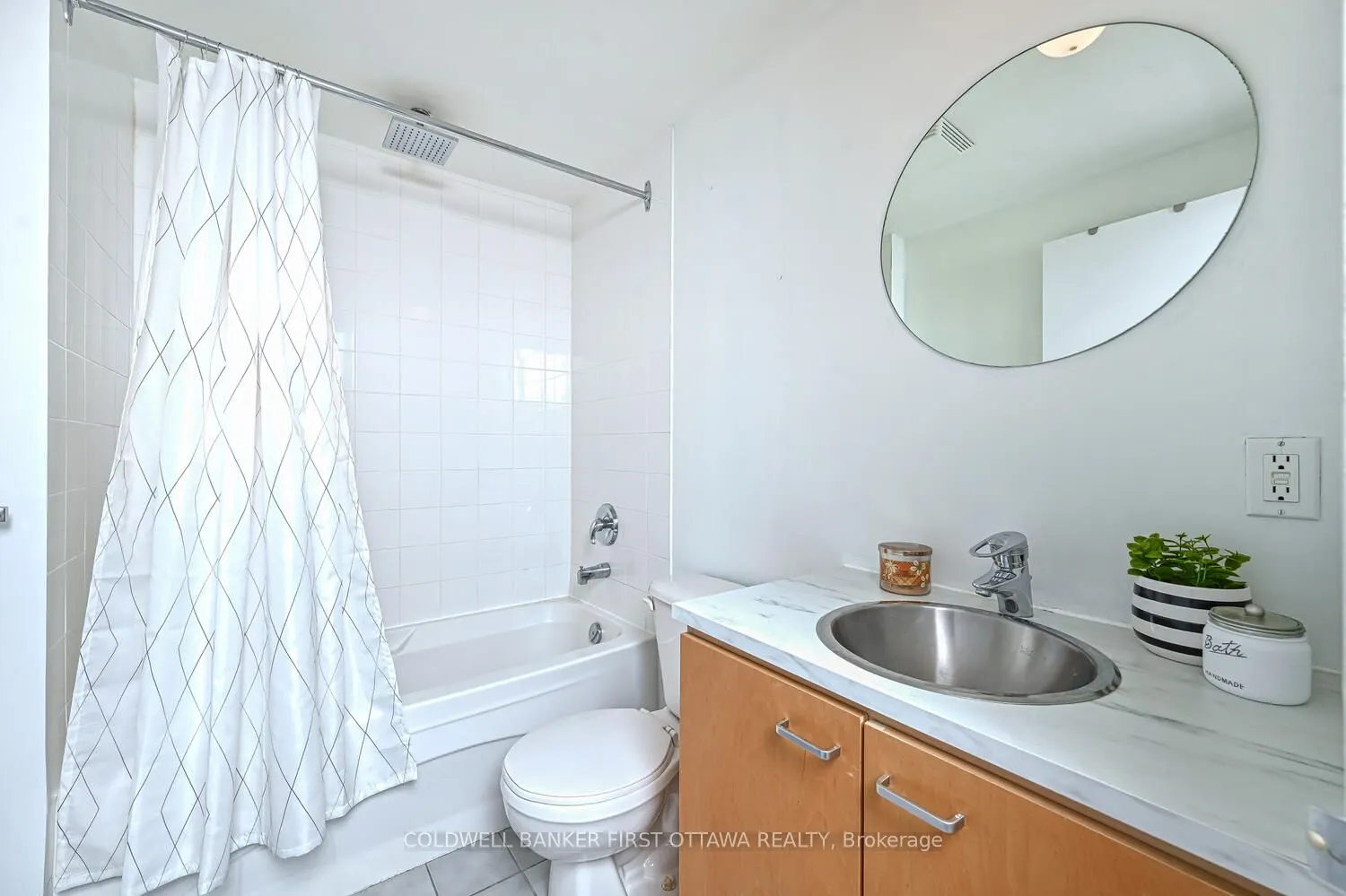 383 Cumberland Street, #506