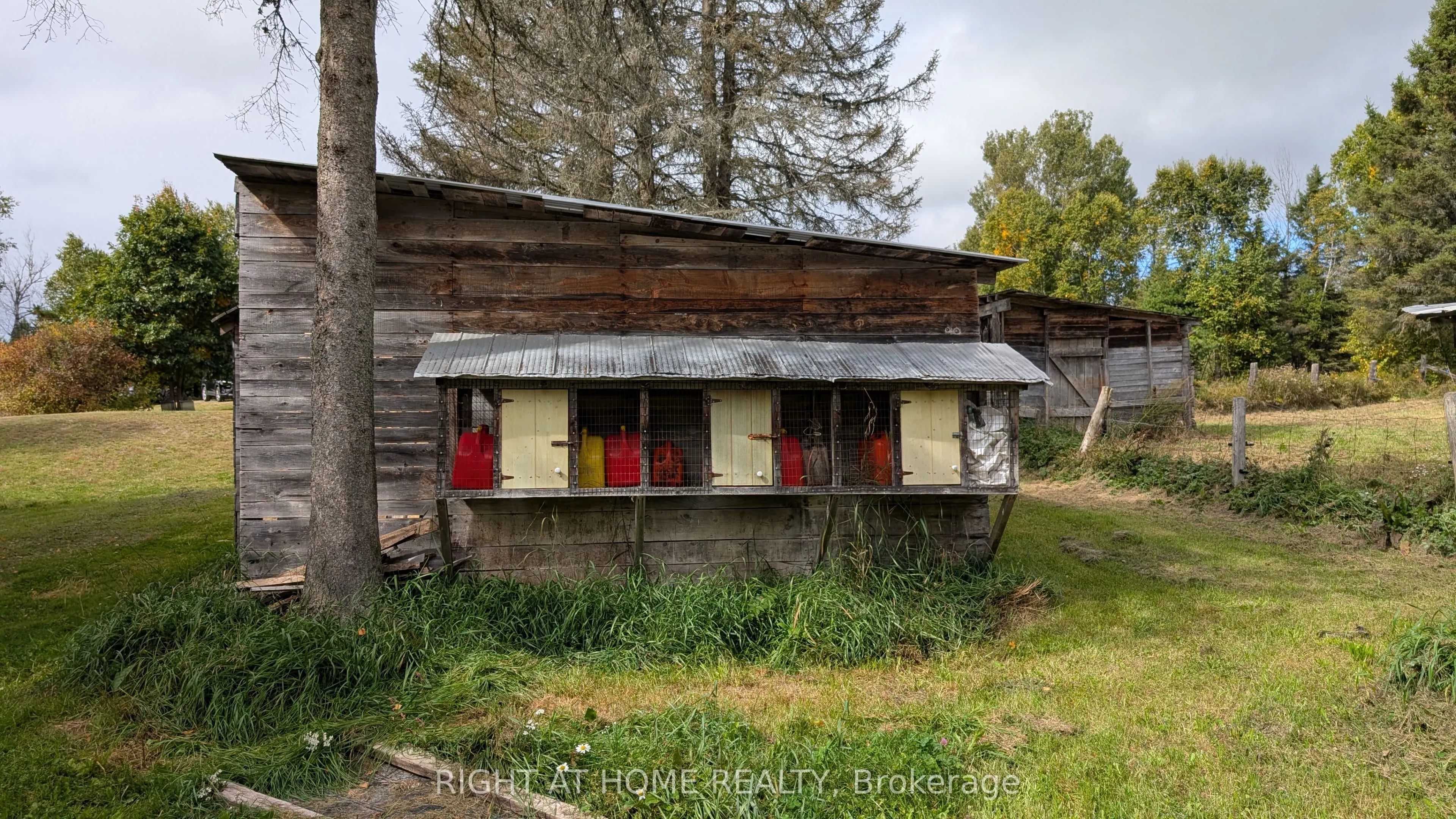 58 Bellefeuille Road S