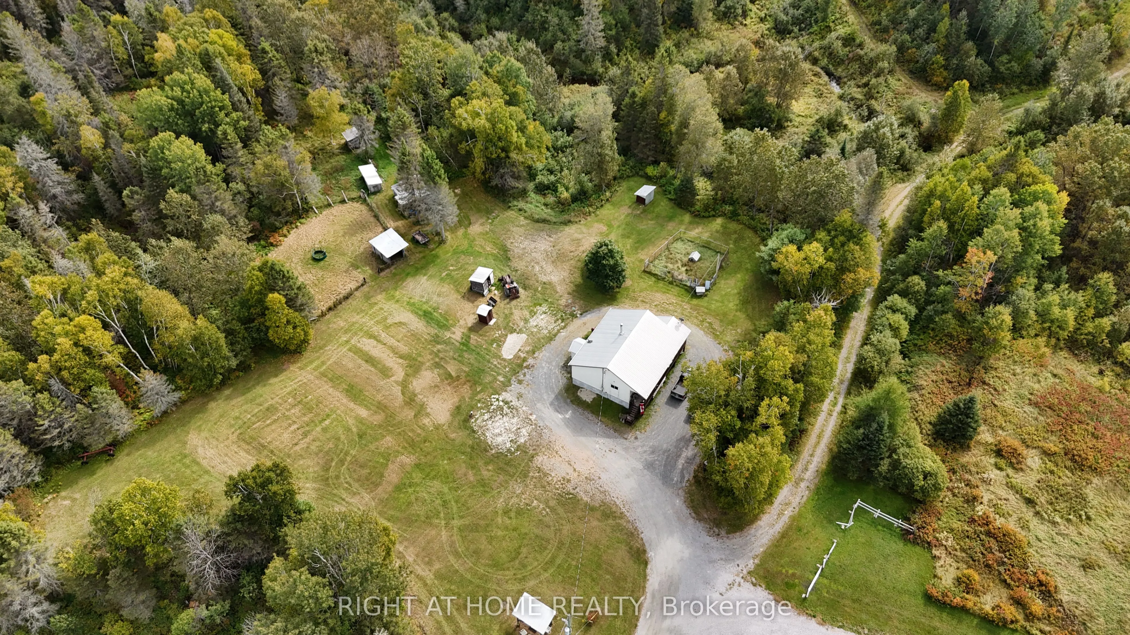 58 Bellefeuille Road S