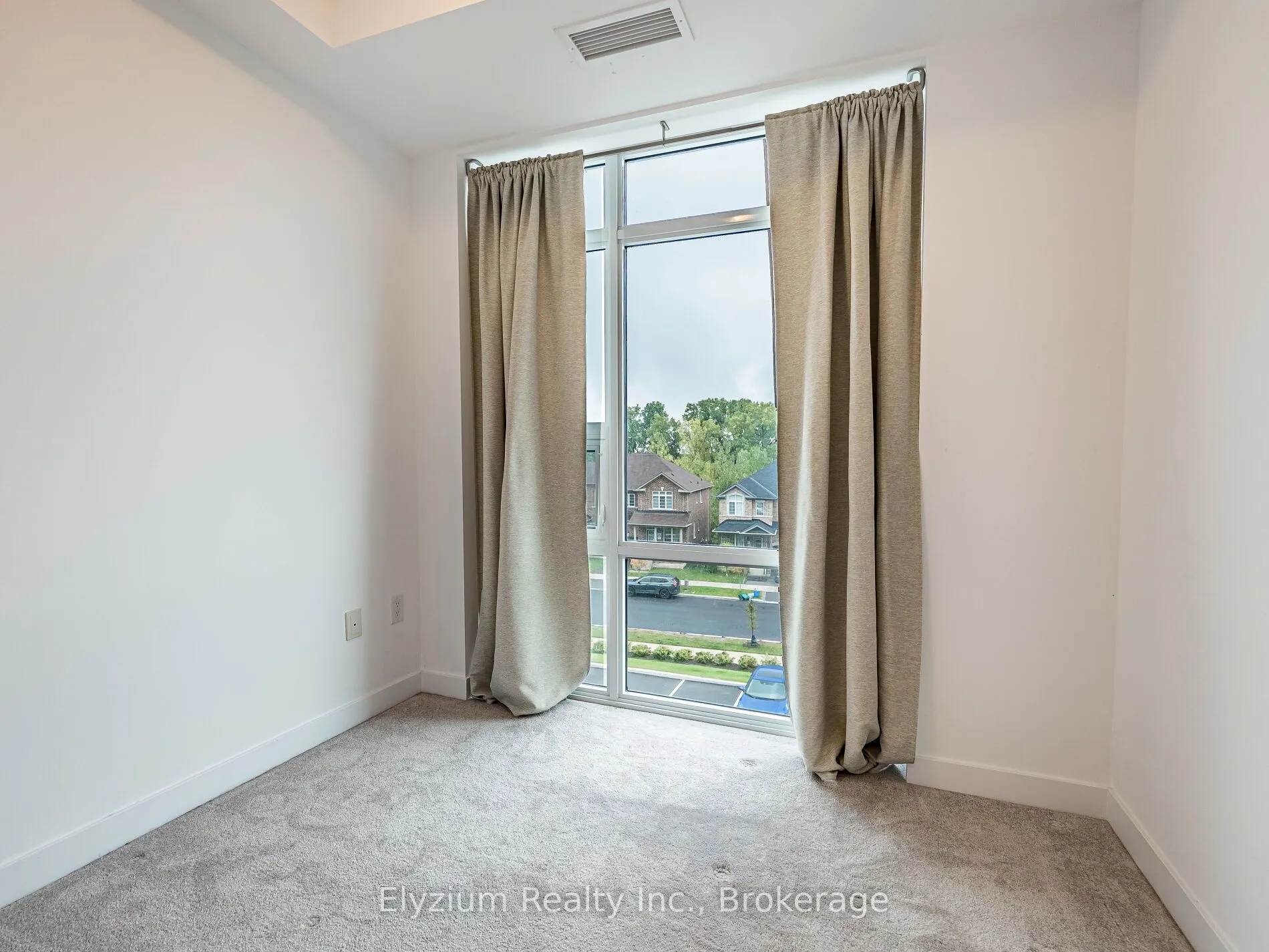 460 Dundas Street E, #330