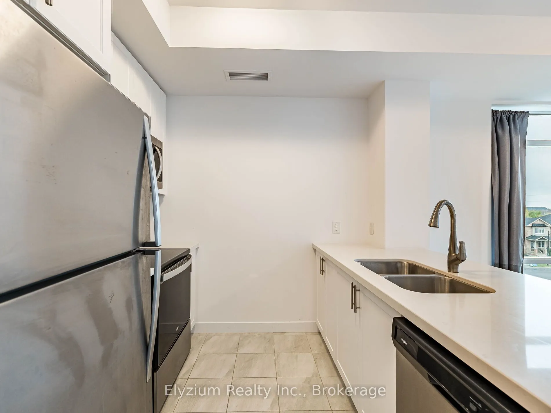460 Dundas Street E, #330