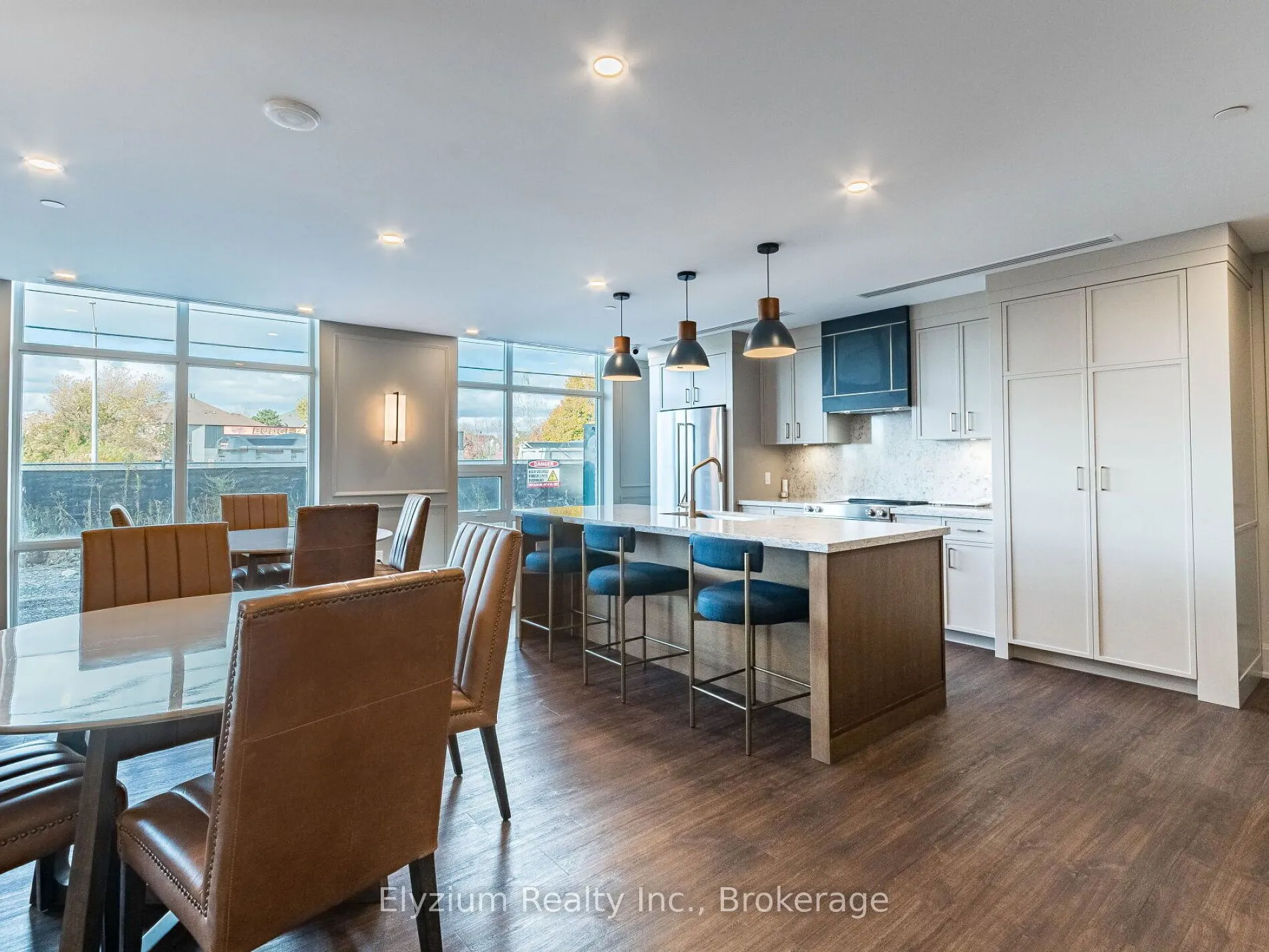 460 Dundas Street E, #330