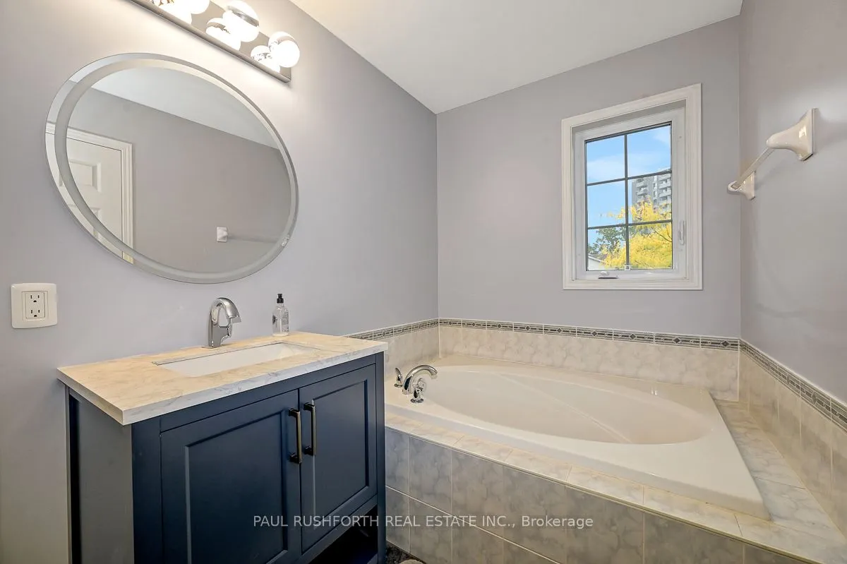 175 Lilibet Crescent
