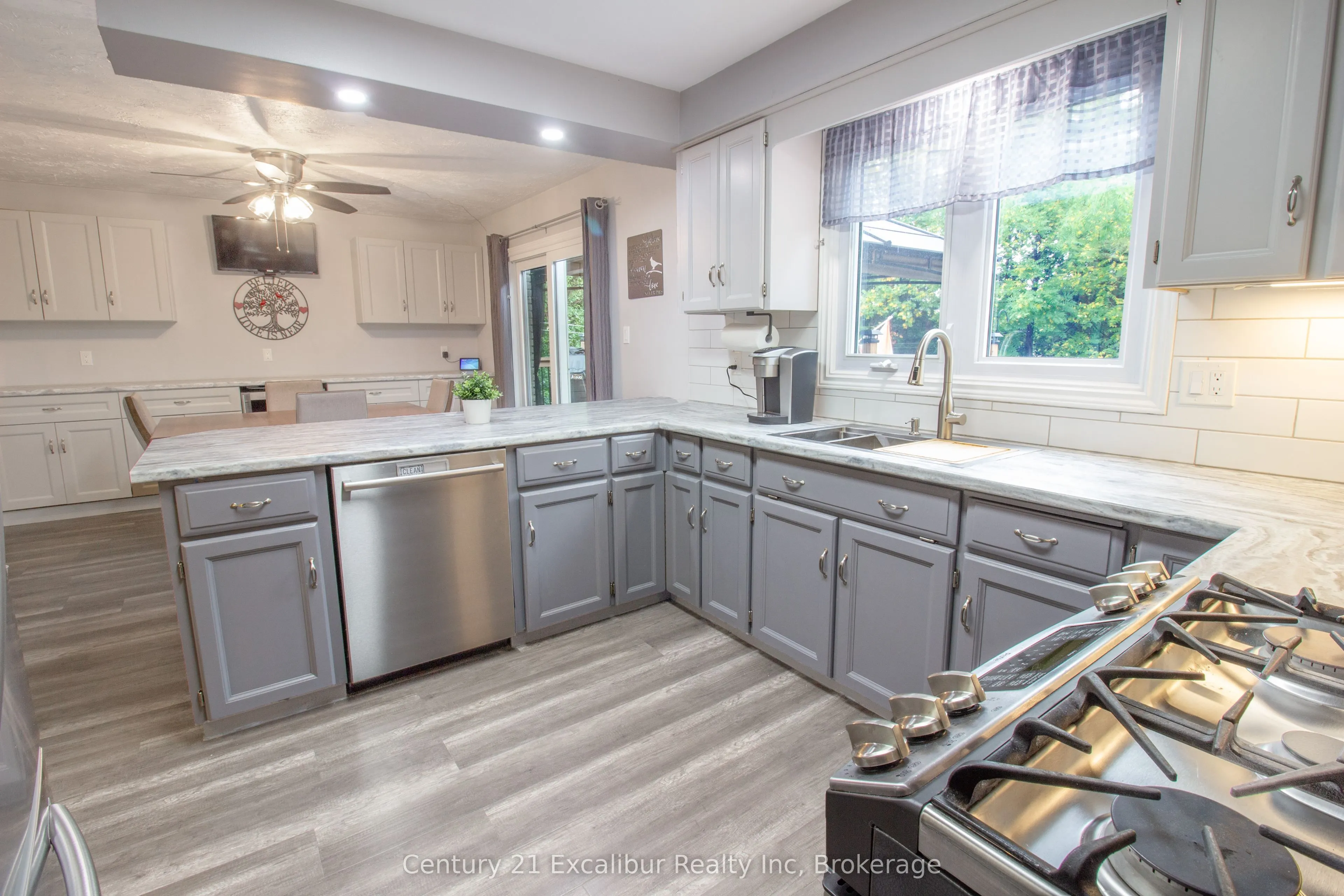 15 Gourlay Road