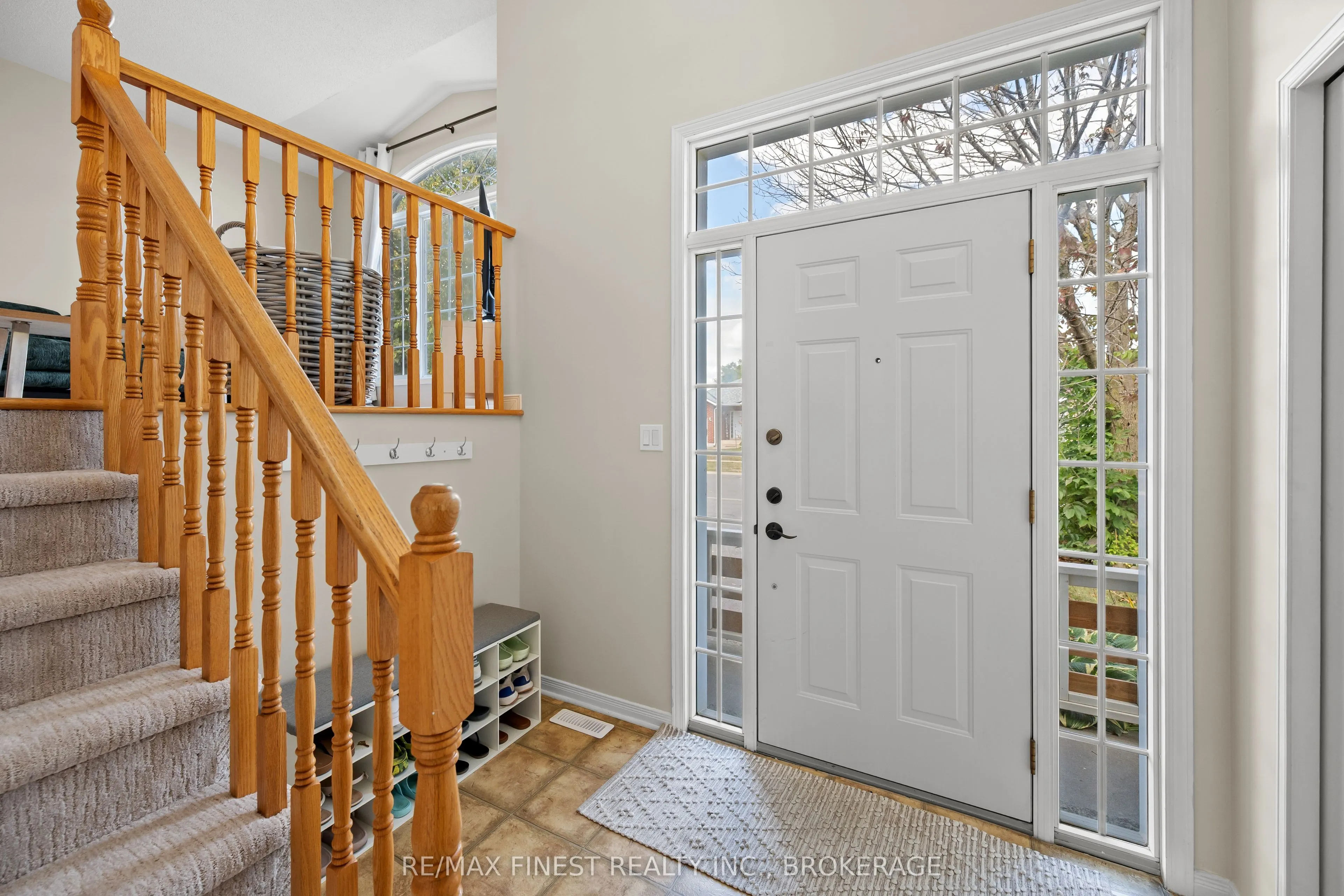 1032 Redwood Crescent