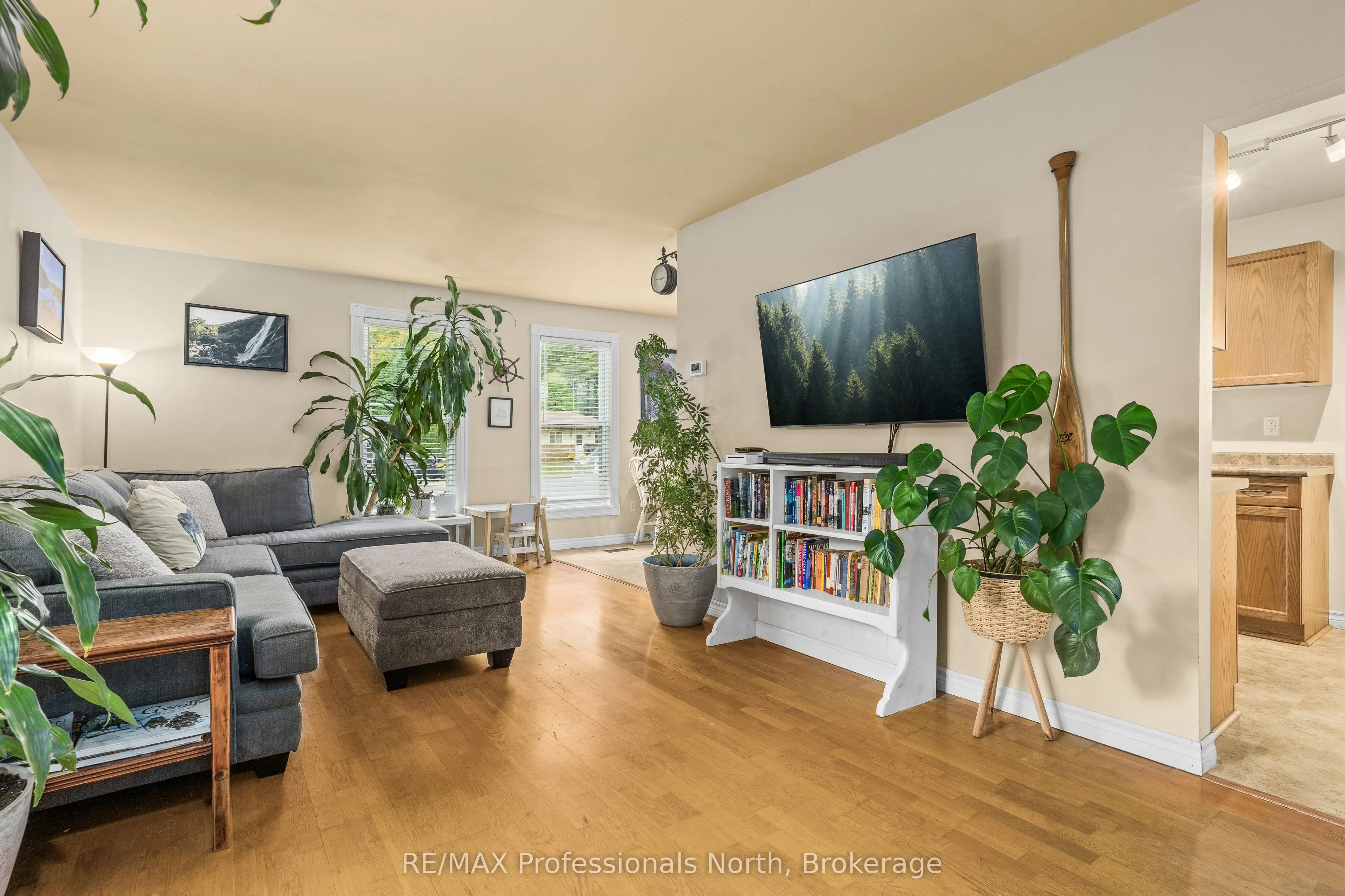 83 Florence Street W